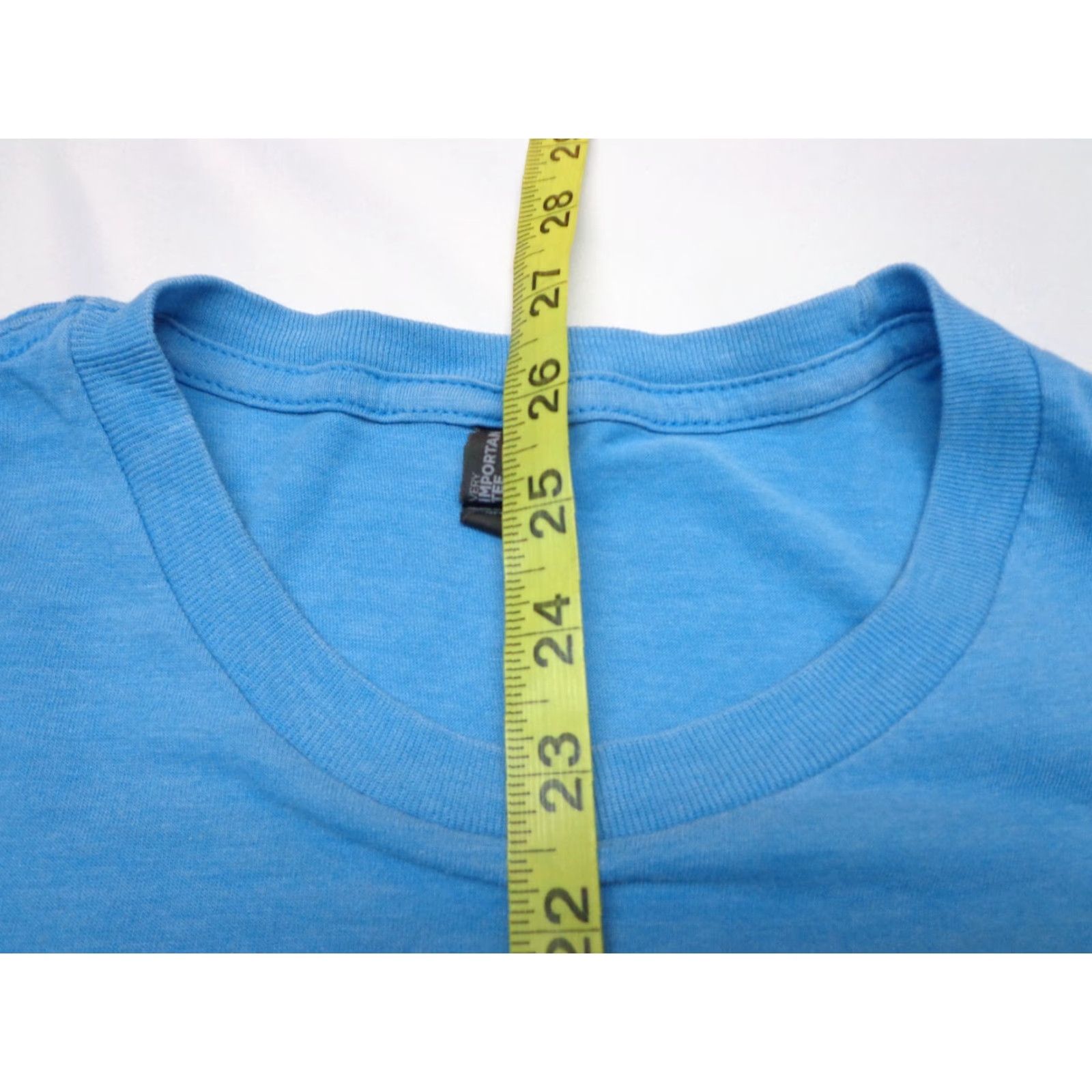 Vintage **District Blue Large Crew Neck Short Sleeve T-Shirt** User: **Large District Blue Crew Neck Short Sleeve T-Shirt** Size US L / EU 52-54 / 3 - 6 Thumbnail
