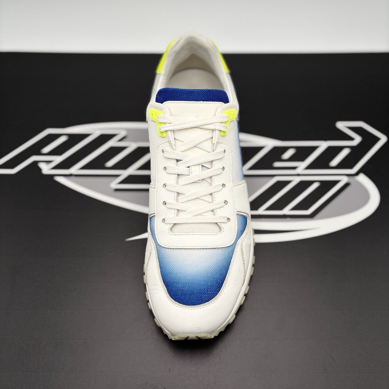 Louis Vuitton Louis Vuitton Run Away ' Eclipse Blue Gradation ' | CLEAN Size US 9 / EU 42 - 14 Thumbnail