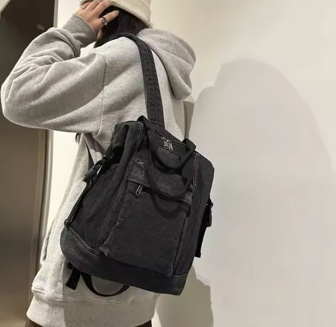 Japanese Brand Capacity Simple Backpack Size ONE SIZE - 1 Thumbnail