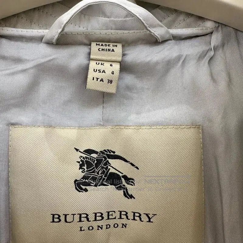 Burberry Burberry Women's Mid-Length Grey Trench Coat. Size S / US 4 / IT 40 - 7 Thumbnail