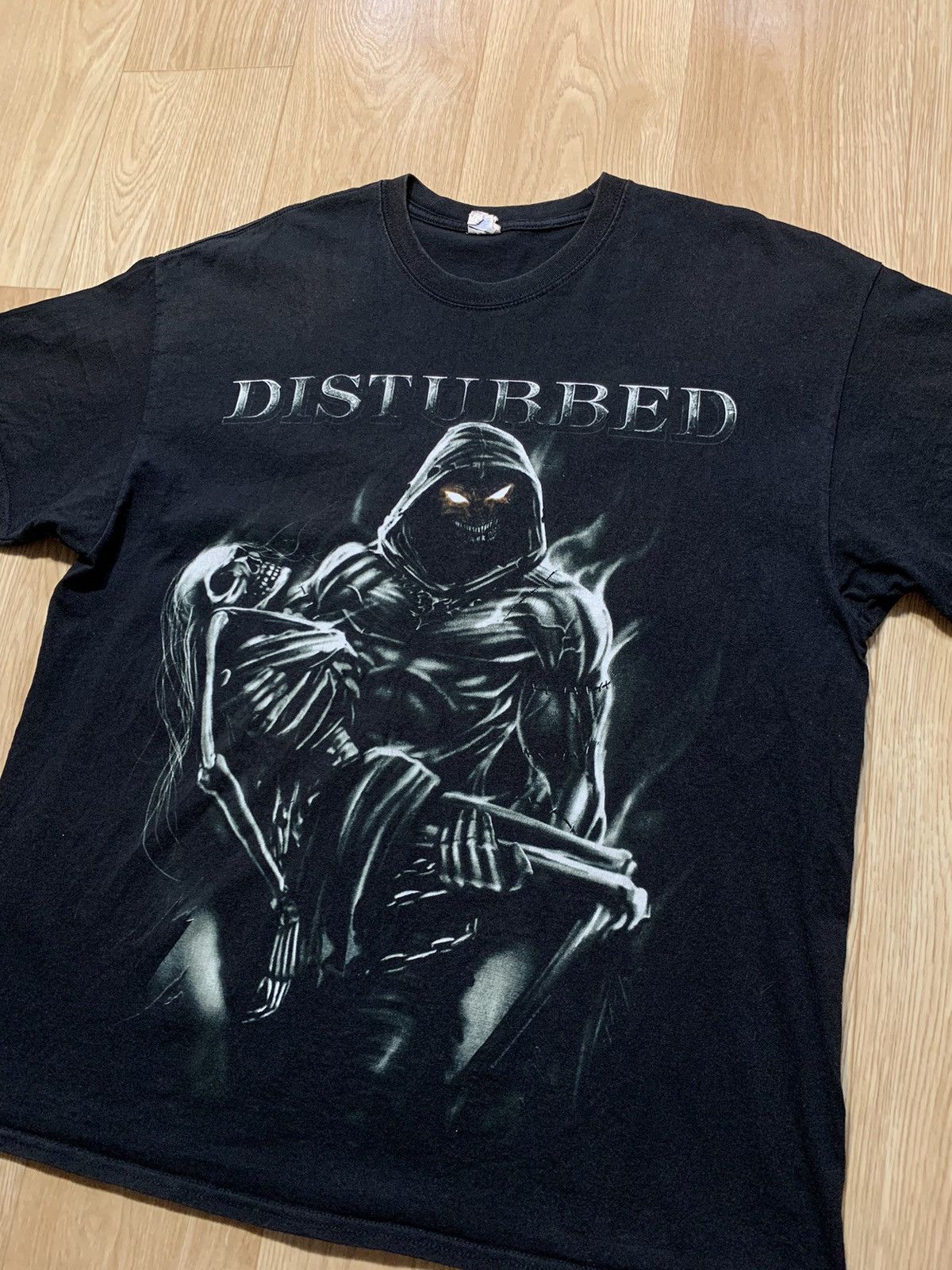 Band Tees Vintage 2012 DISTURBED Metal Band T-Shirt Size US XL / EU 56 / 4 - 2 Thumbnail