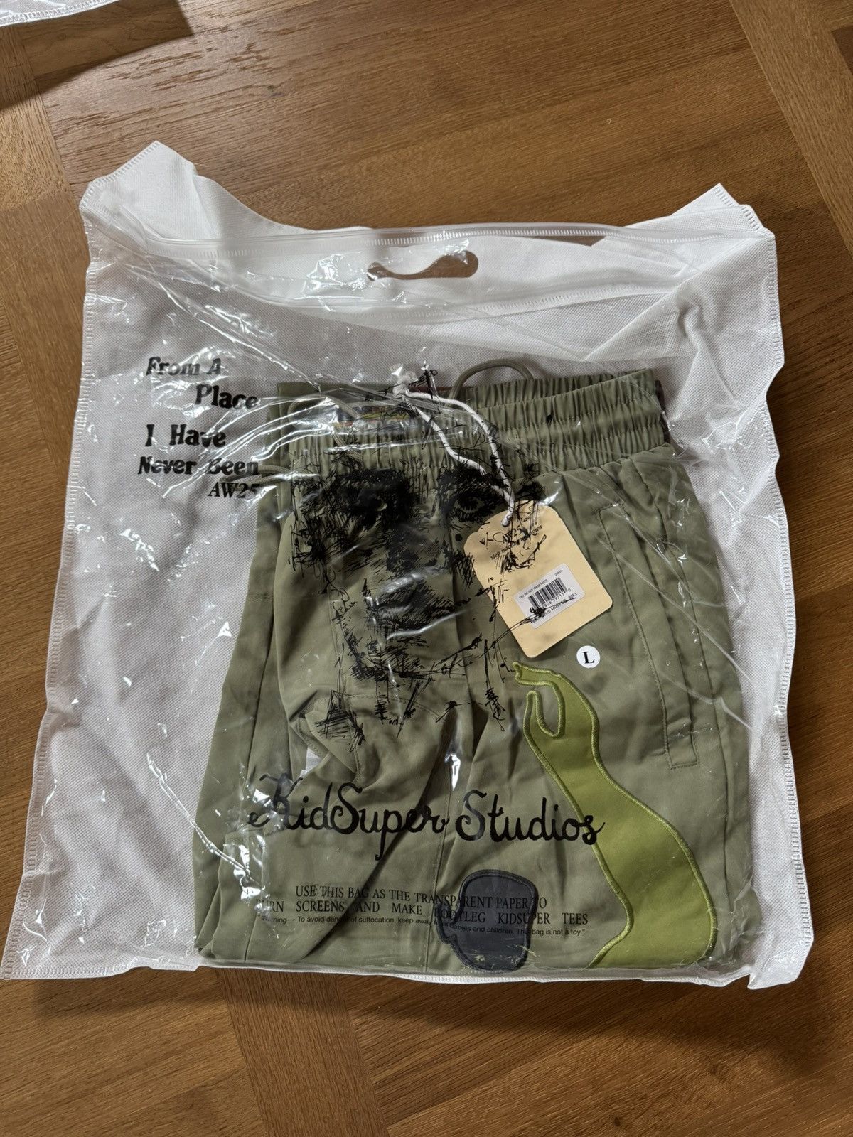 KidSuper KidSuper Falling Guy Track Pants Green FW25 Size US 34 / EU 50 - 2 Thumbnail