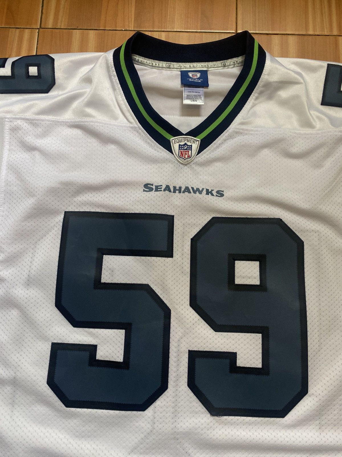 Reebok Reebok Seattle Seahawks Singed #59 Aaron Currey Jersey Mens Size US L / EU 52-54 / 3 - 3 Thumbnail