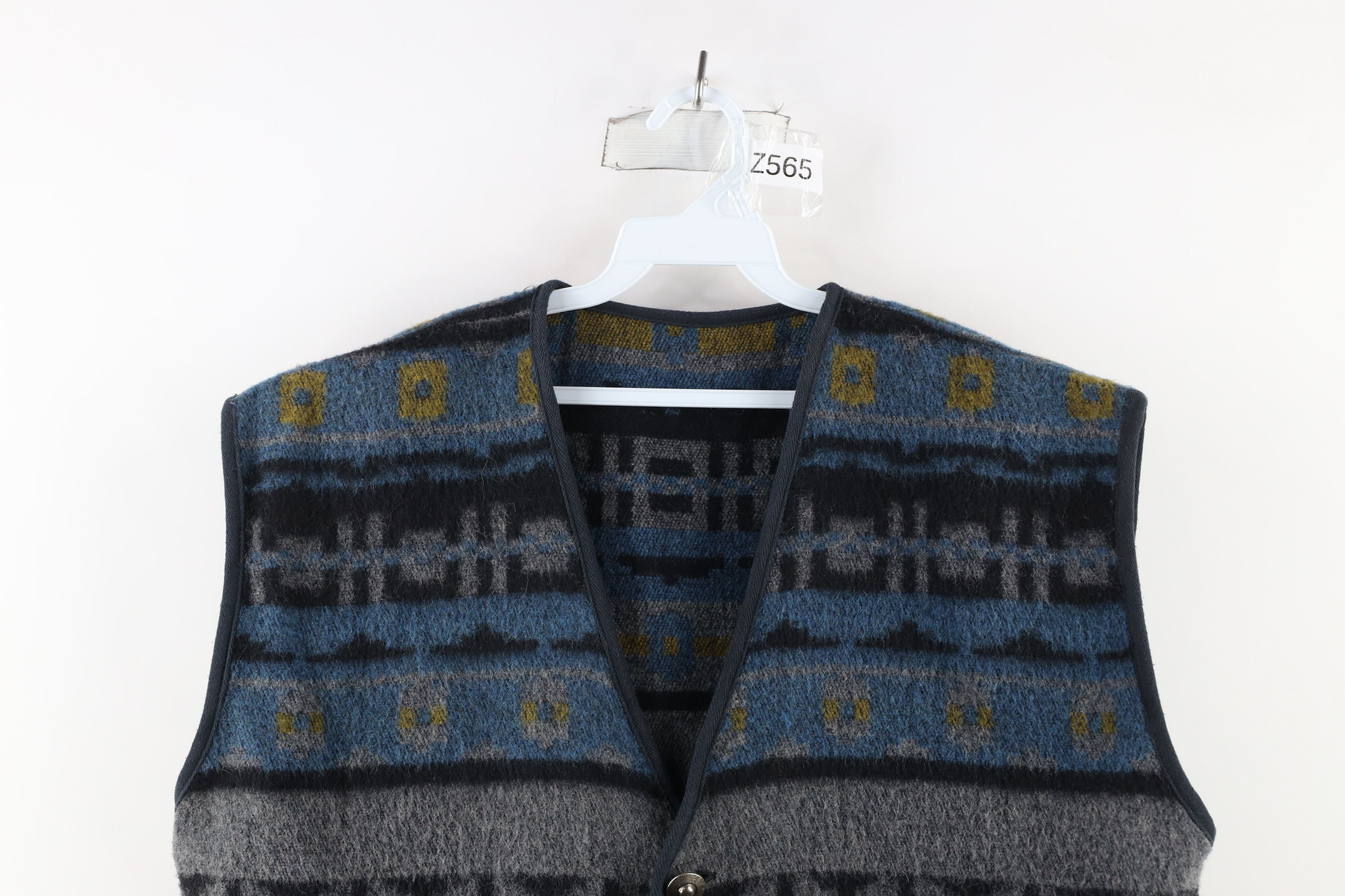 Vintage Vintage 90s Streetwear Blanket Wool Blend Button Vest Jacket Size US XXL / EU 58 / 5 - 2 Thumbnail