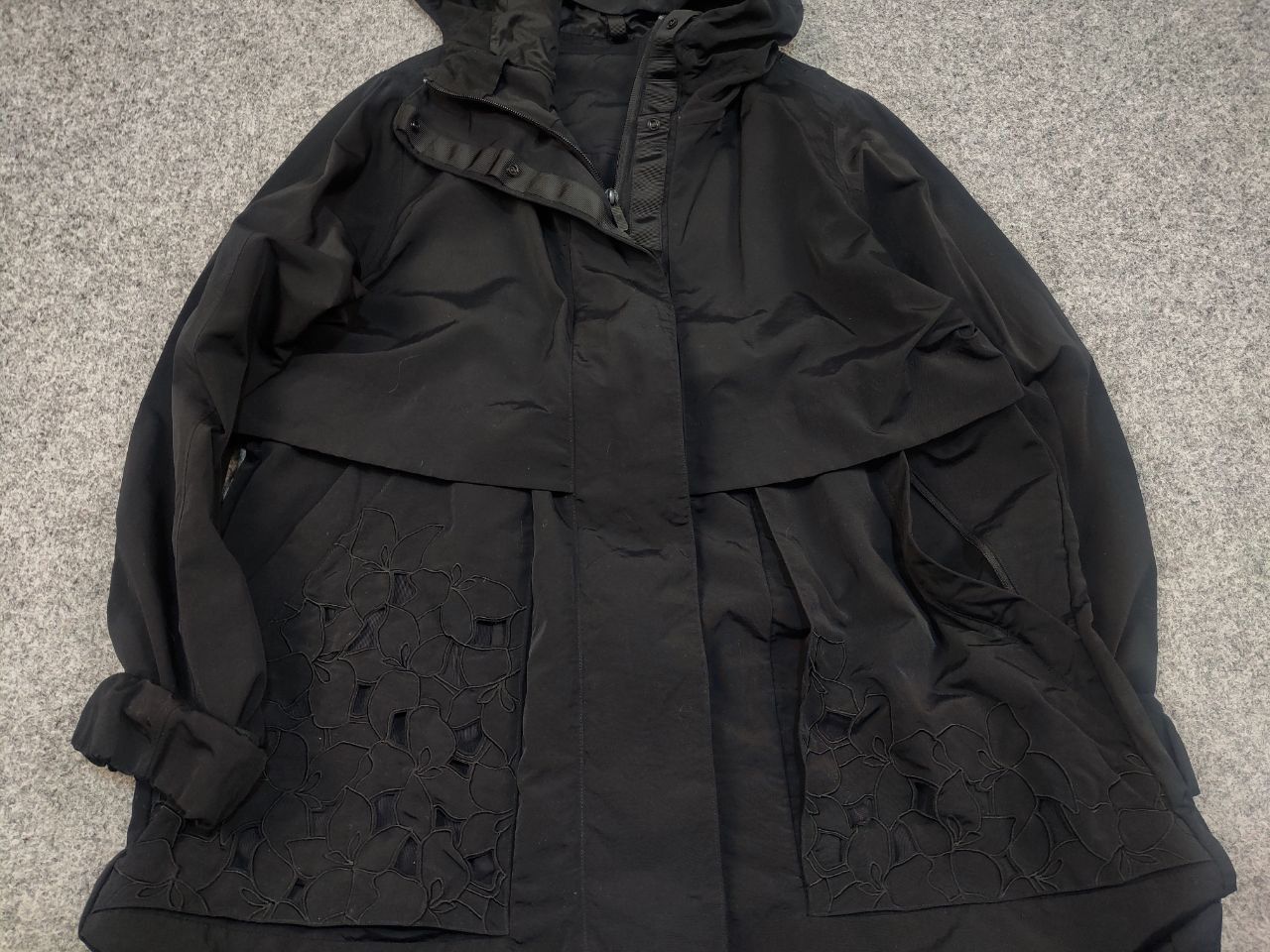 Lululemon LuluLemon Flower Patterned Hooded Parka Black Nylon Jacket Size L / US 10 / IT 46 - 7 Thumbnail