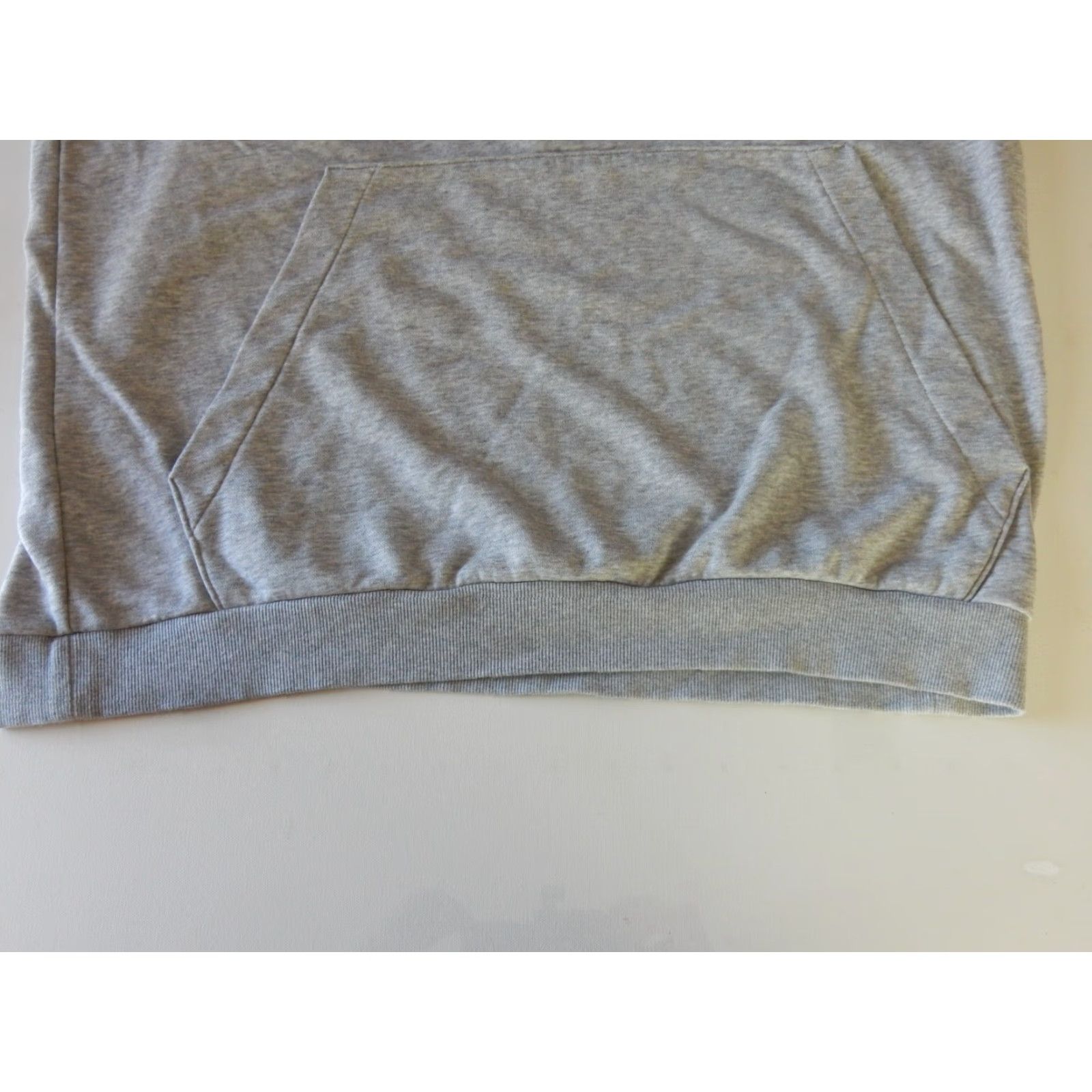 Adidas VINTAGE adidas Men's Sweater Pullover Size XXL Adult Gray Cotton Blend 90s Size US XXL / EU 58 / 5 - 2 Thumbnail