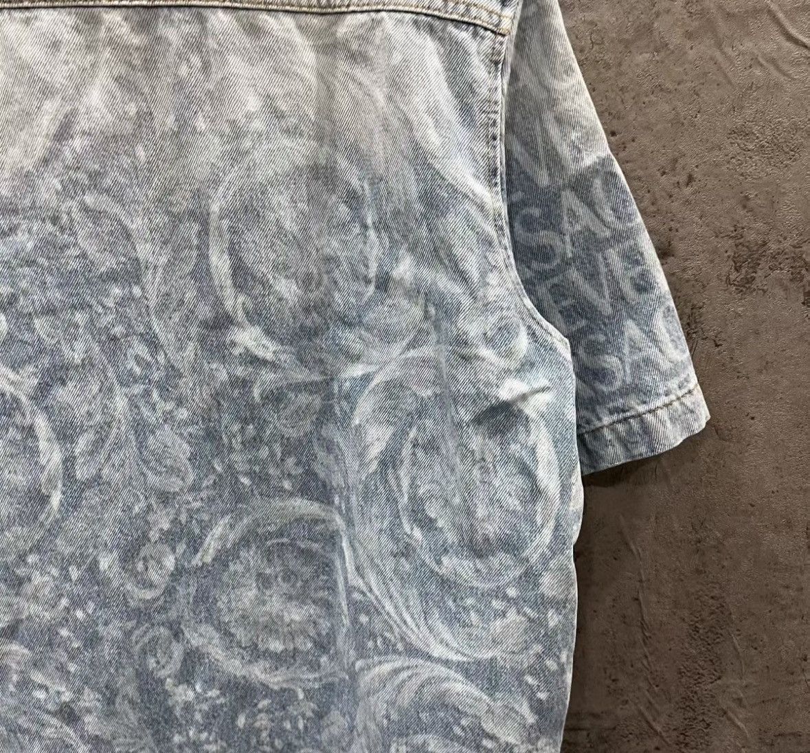 Versace Versace Printed denim shirt Size US L / EU 52-54 / 3 - 5 Thumbnail