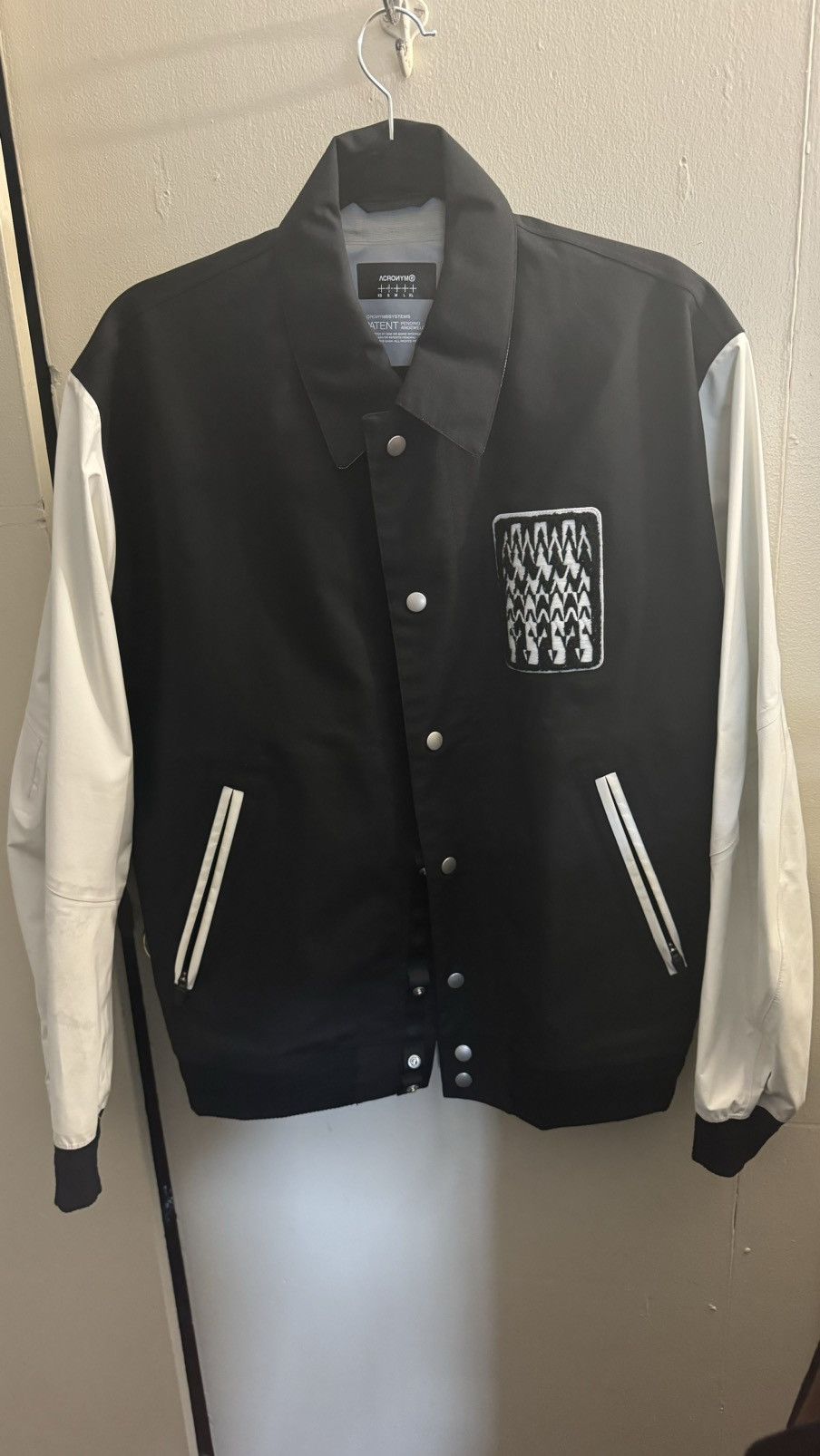 image of Acronym J94-Vt in Black/White, Men's (Size Small)