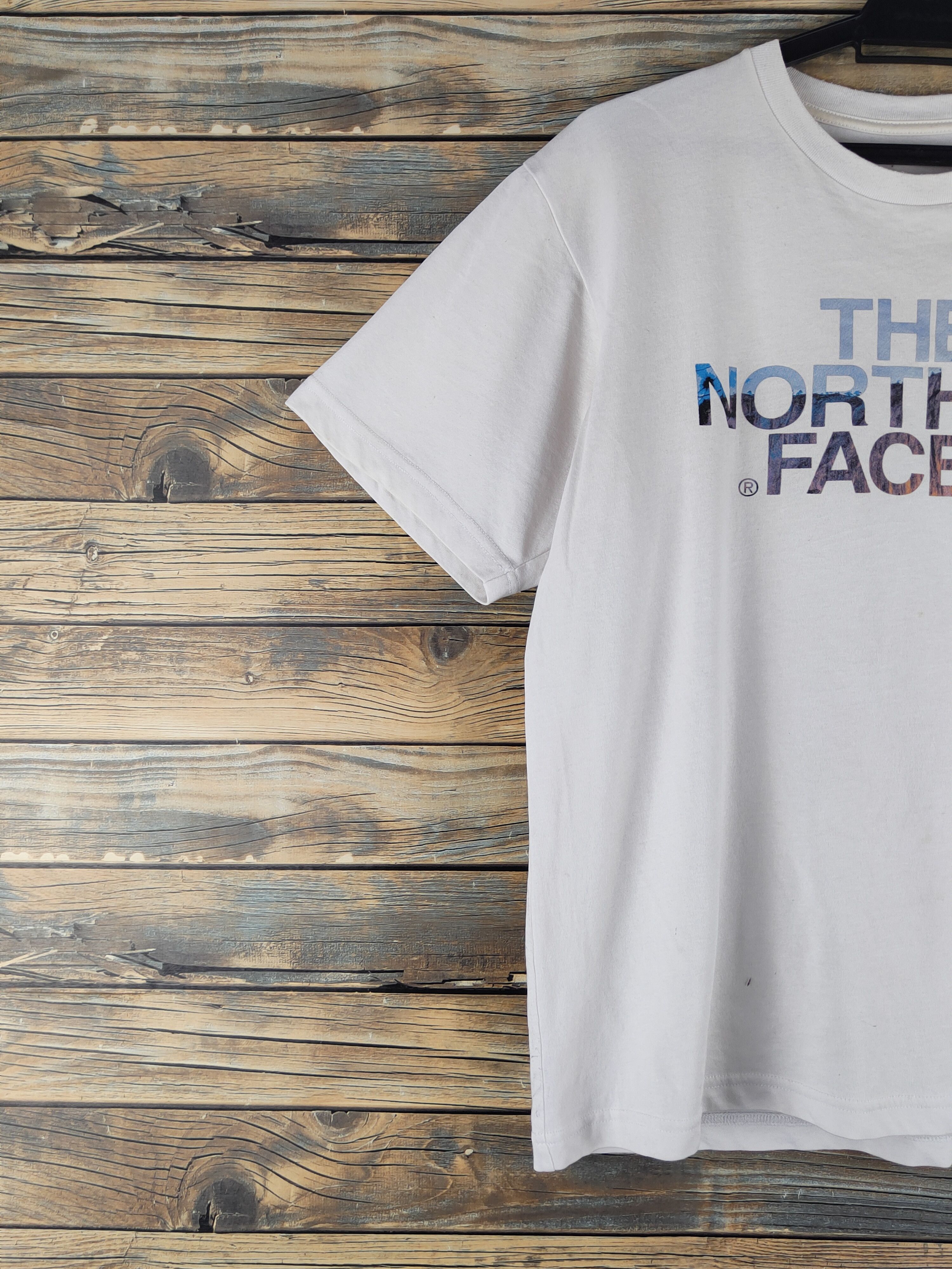 The North Face DL The North Face White Short Sleeve T-shirts #S2880 Size US M / EU 48-50 / 2 - 3 Thumbnail