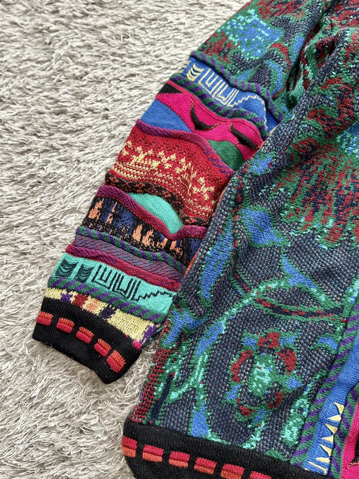 Coogi 💥SENSATIONAL💥 COOGI RARE PATTERN 3D COLOUR KNIT Size US M / EU 48-50 / 2 - 7 Thumbnail