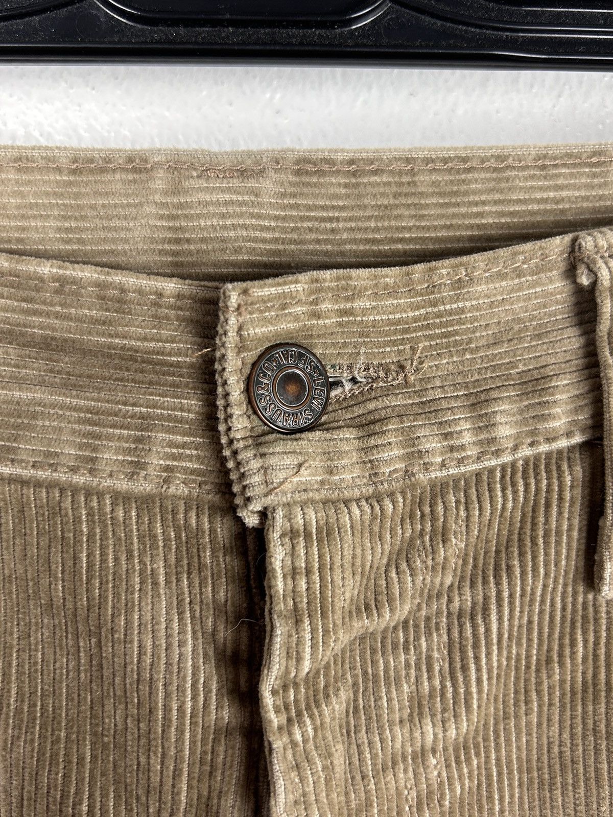 Levi's 80s Vintage Levis Corduroy Velvet Pants Trousers In Beige Size US 30 / EU 46 - 3 Thumbnail