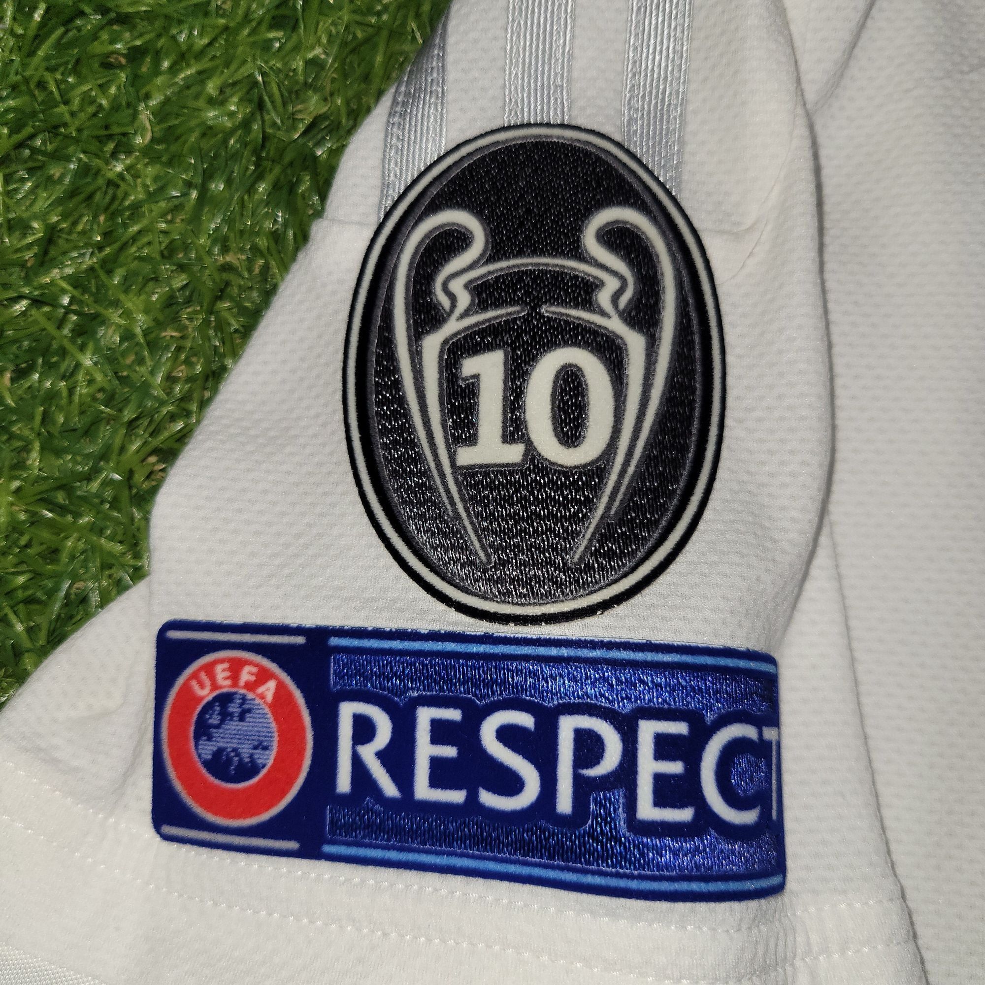 Adidas Benzema Real Madrid 2015 2016 UEFA ADIZERO Soccer Jersey L Size US L / EU 52-54 / 3 - 5 Thumbnail
