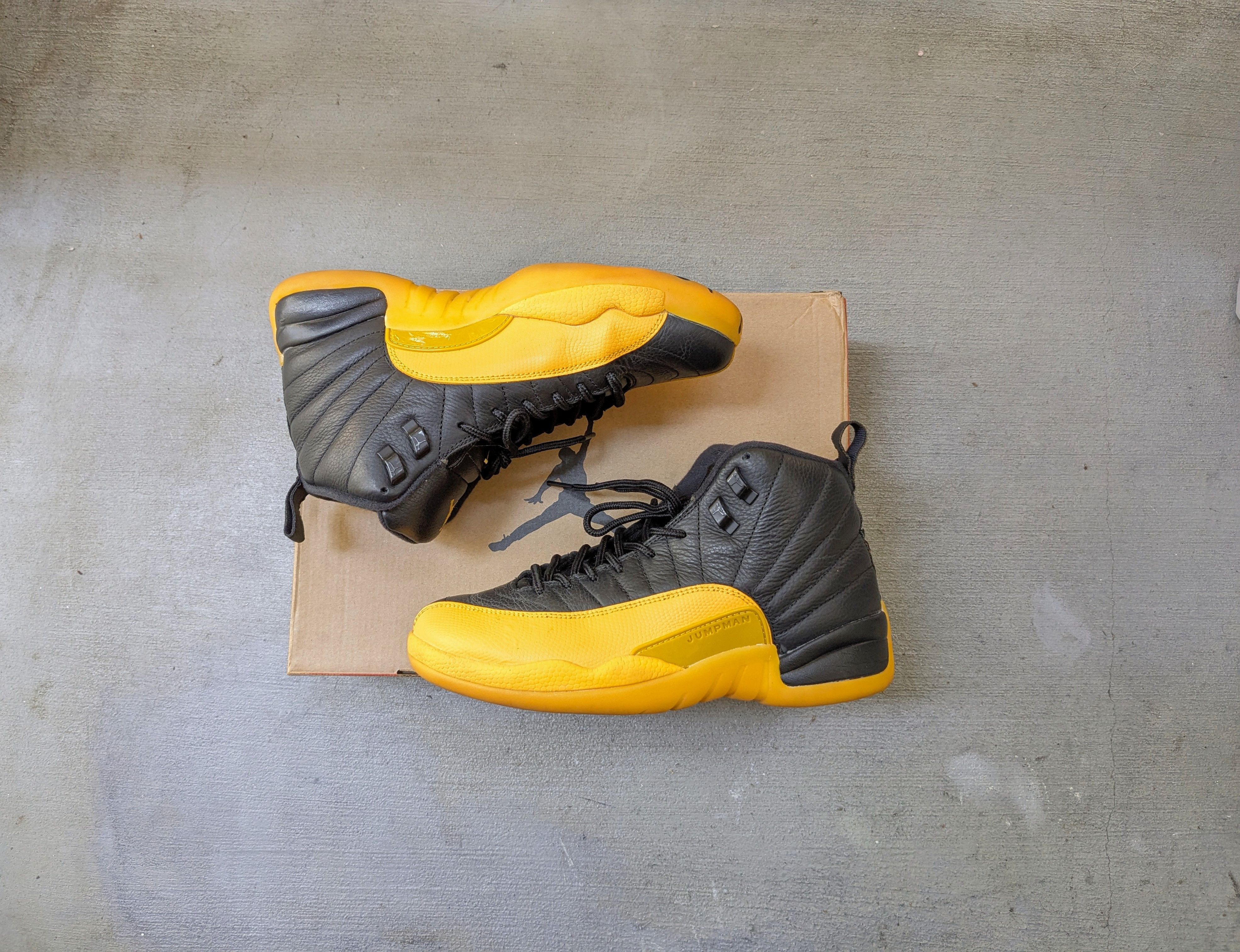 Nike Air Jordan 12 Retro University Gold Yellow Black