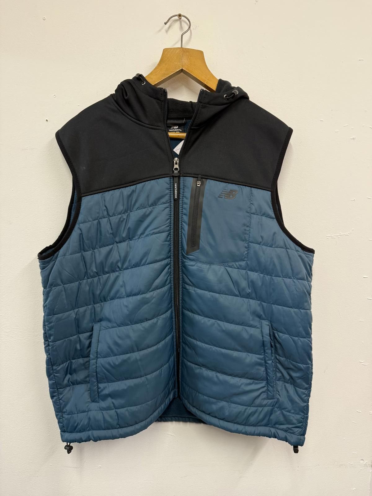 New Balance New Balance Men's Quilted Puffer Vest with Hood XL Blue and Size US XL / EU 56 / 4 - 1 Thumbnail