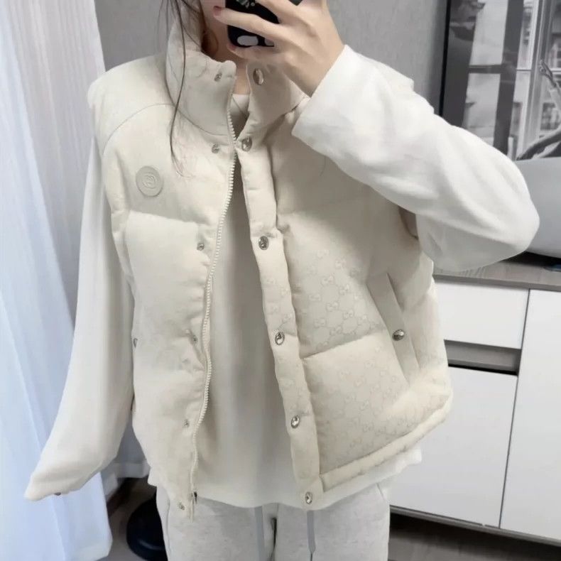 Gucci Gucci Ivory white old flower full print down vest 2501-Next Size US XS / EU 42 / 0 - 9 Thumbnail