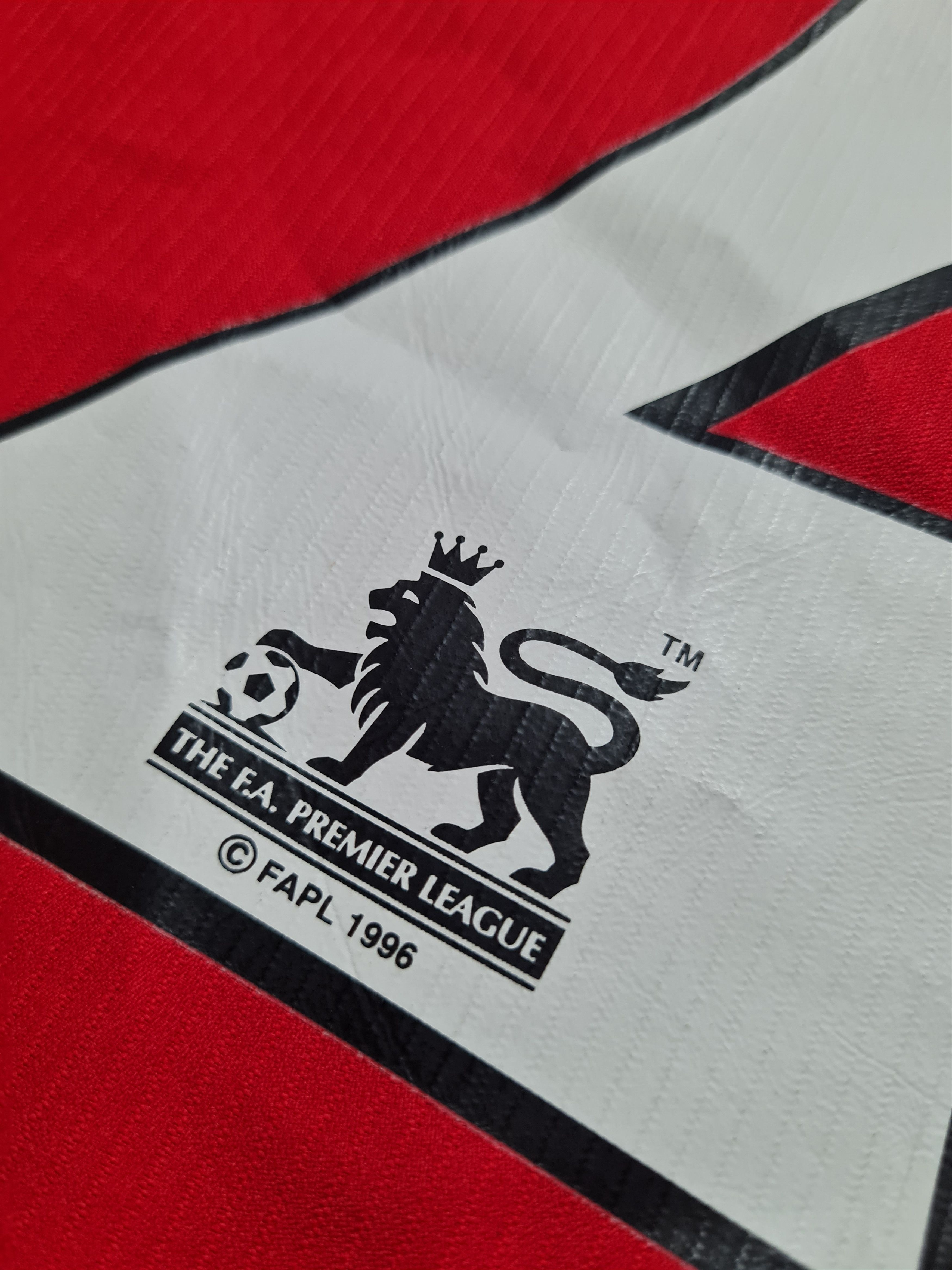 Nike Manchester United Home 2004 - 2006 Nike XL Shirt #20 Clark Size US XL / EU 56 / 4 - 18 Thumbnail