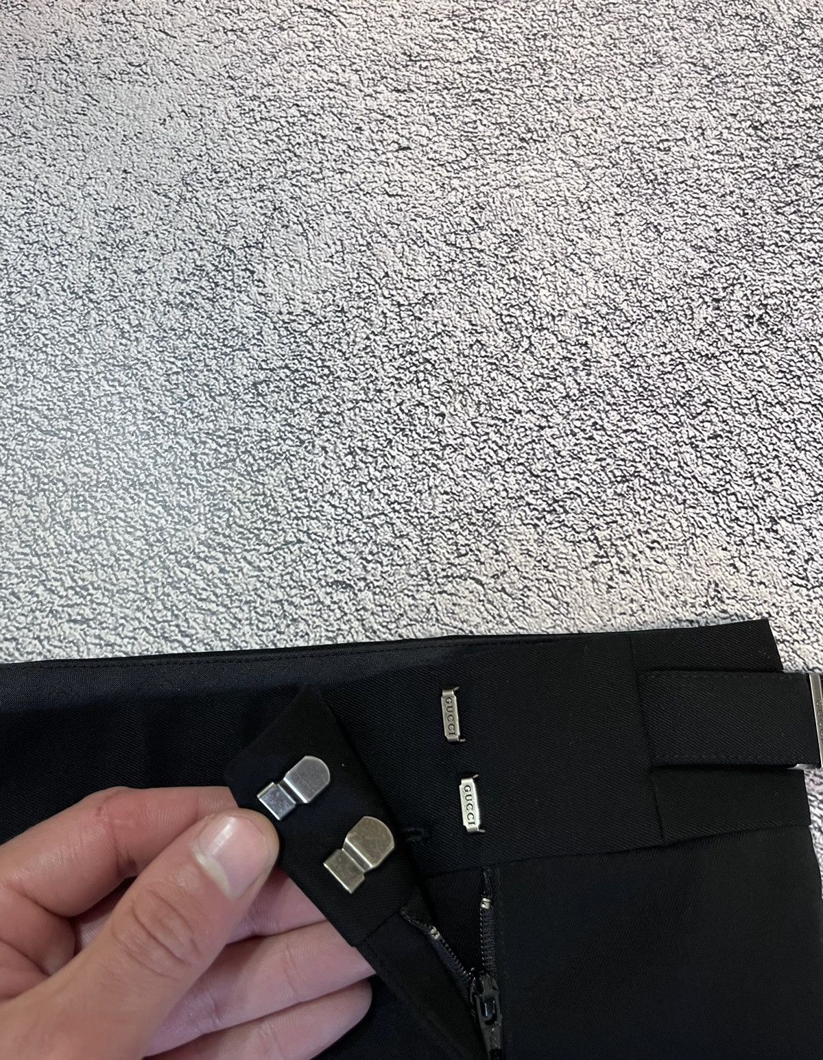 Gucci Gucci Wool Skirt Black Midi Italy Size 42 Side Buckles Slit Size 28" / US 6 / IT 42 - 8 Thumbnail