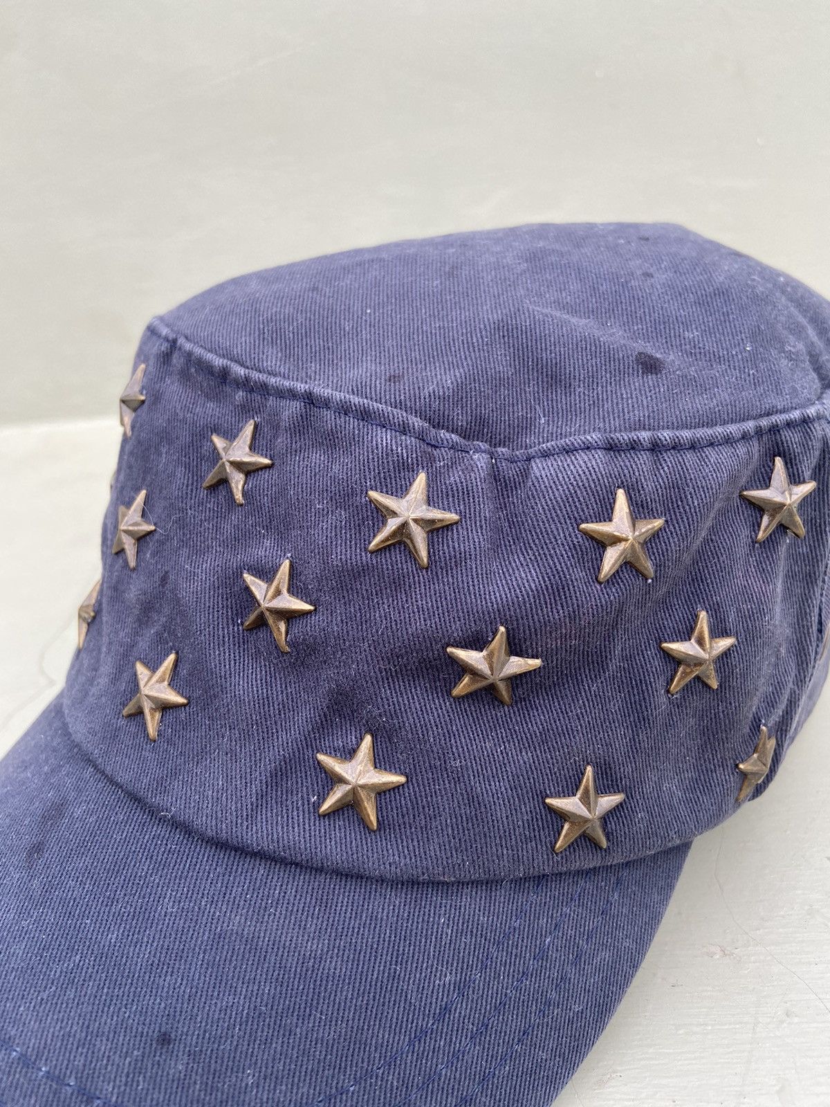 If Six Was Nine 2000s big star button studded Size ONE SIZE - 5 Thumbnail