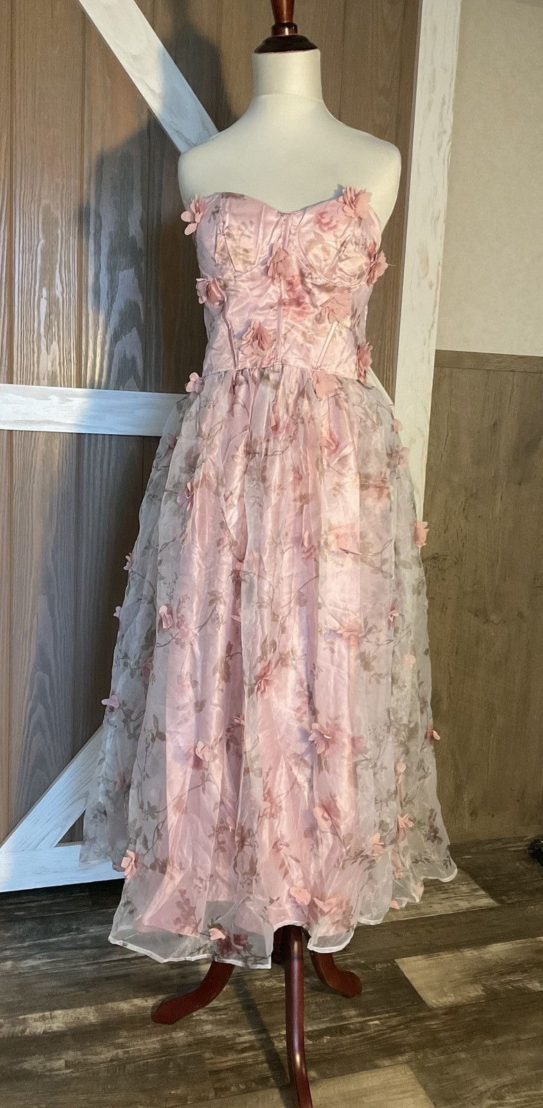 Other Pink floral strapless gown w/attached flowers. Lace-up back Size XL / US 12-14 / IT 48-50 - 8 Thumbnail