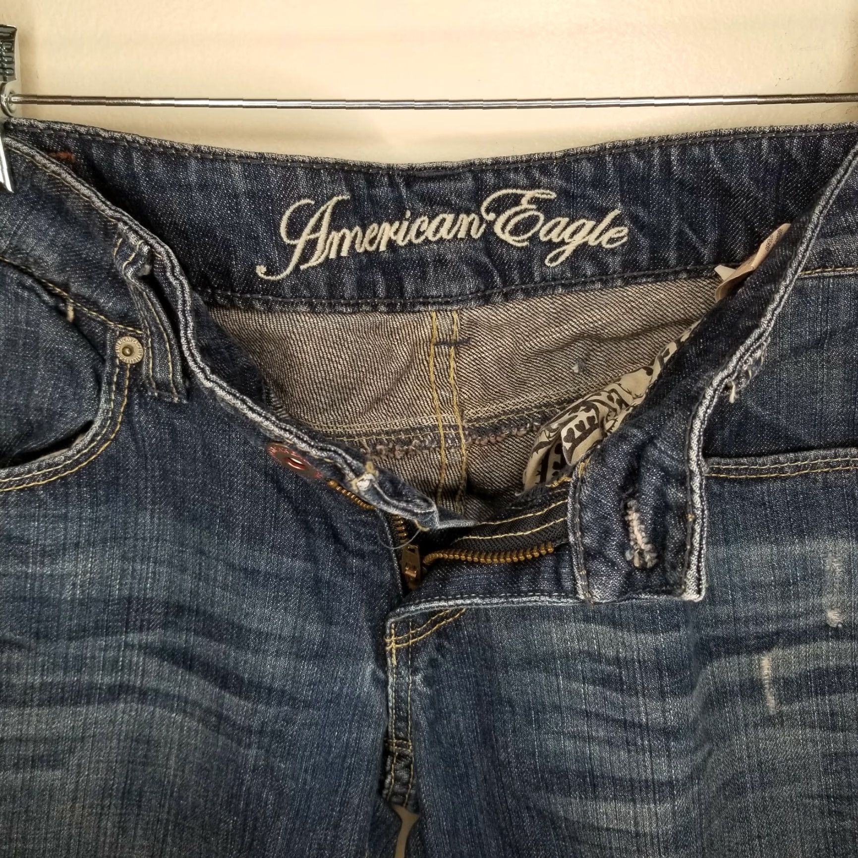 American Eagle Outfitters American Eagle Jeans Womens Distressed Straight Blue Size 6 Reg Jeans Woman Straight Style Distressed Blue 6 Reg Womens Size 28" / US 6 / IT 42 - 3 Thumbnail