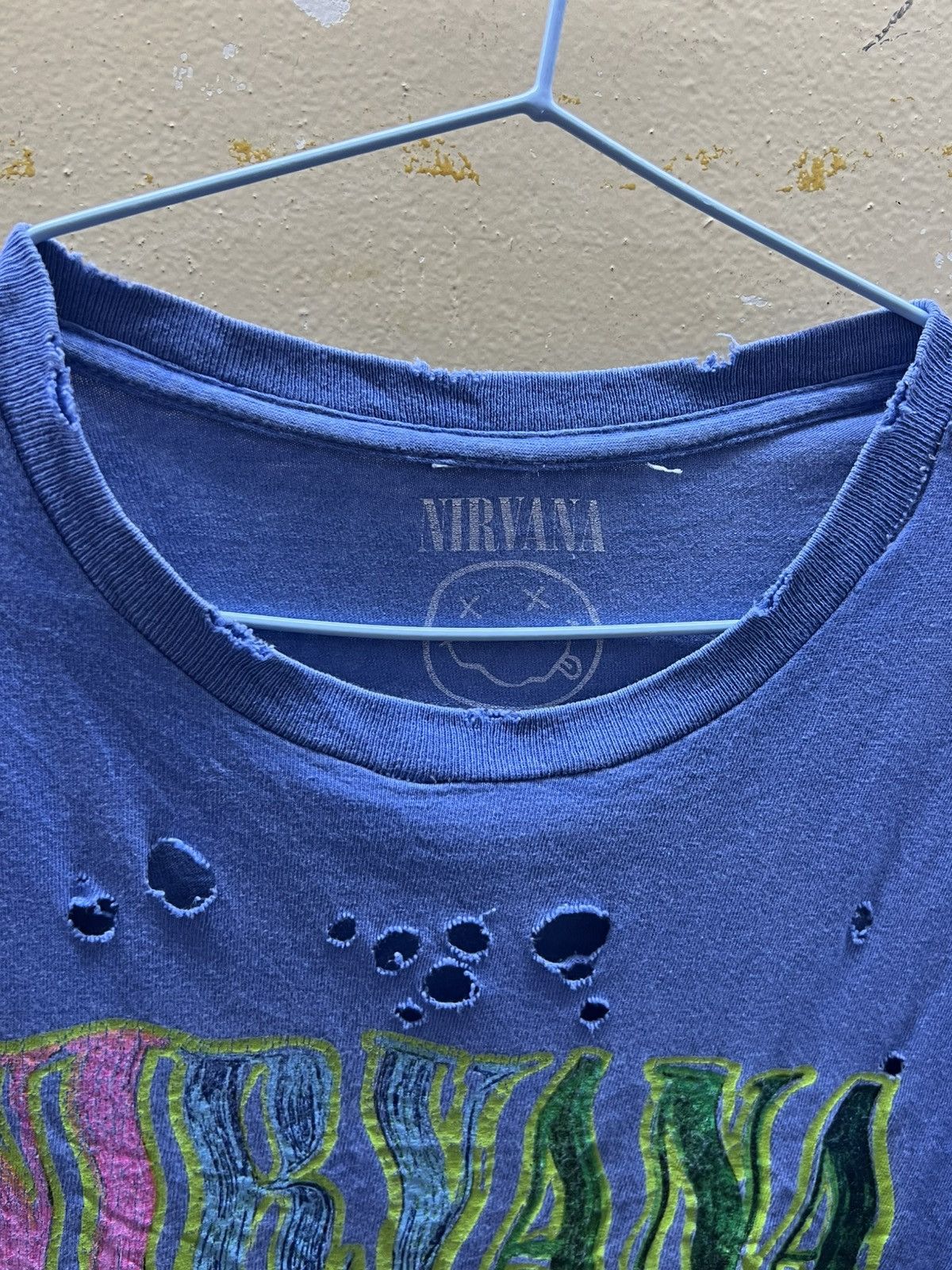 Band Tees Vtg y2k nirvana nevermind pinhole style tee Size US XL / EU 56 / 4 - 3 Thumbnail
