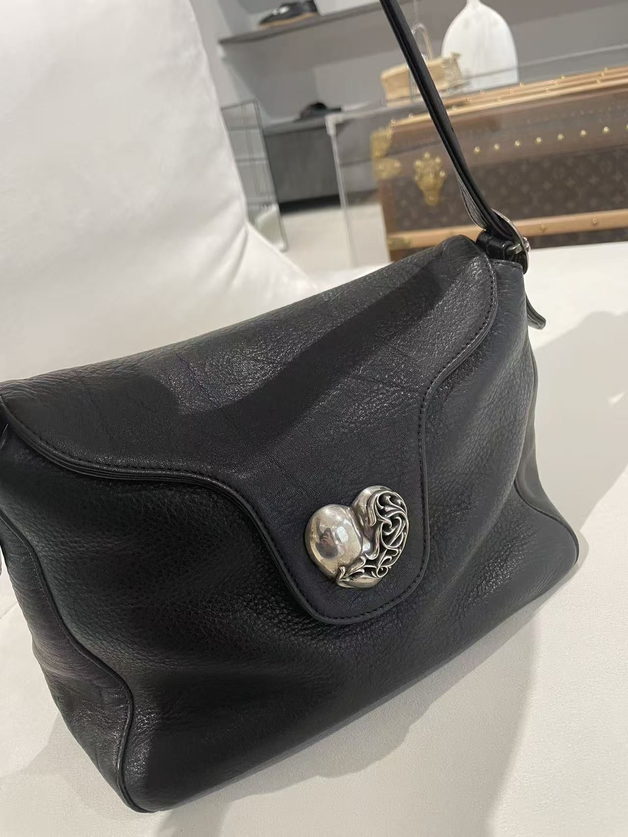 Chrome Hearts Chrome Hearts Heart Vine Leather Shoulder Bag Size ONE SIZE - 11 Thumbnail