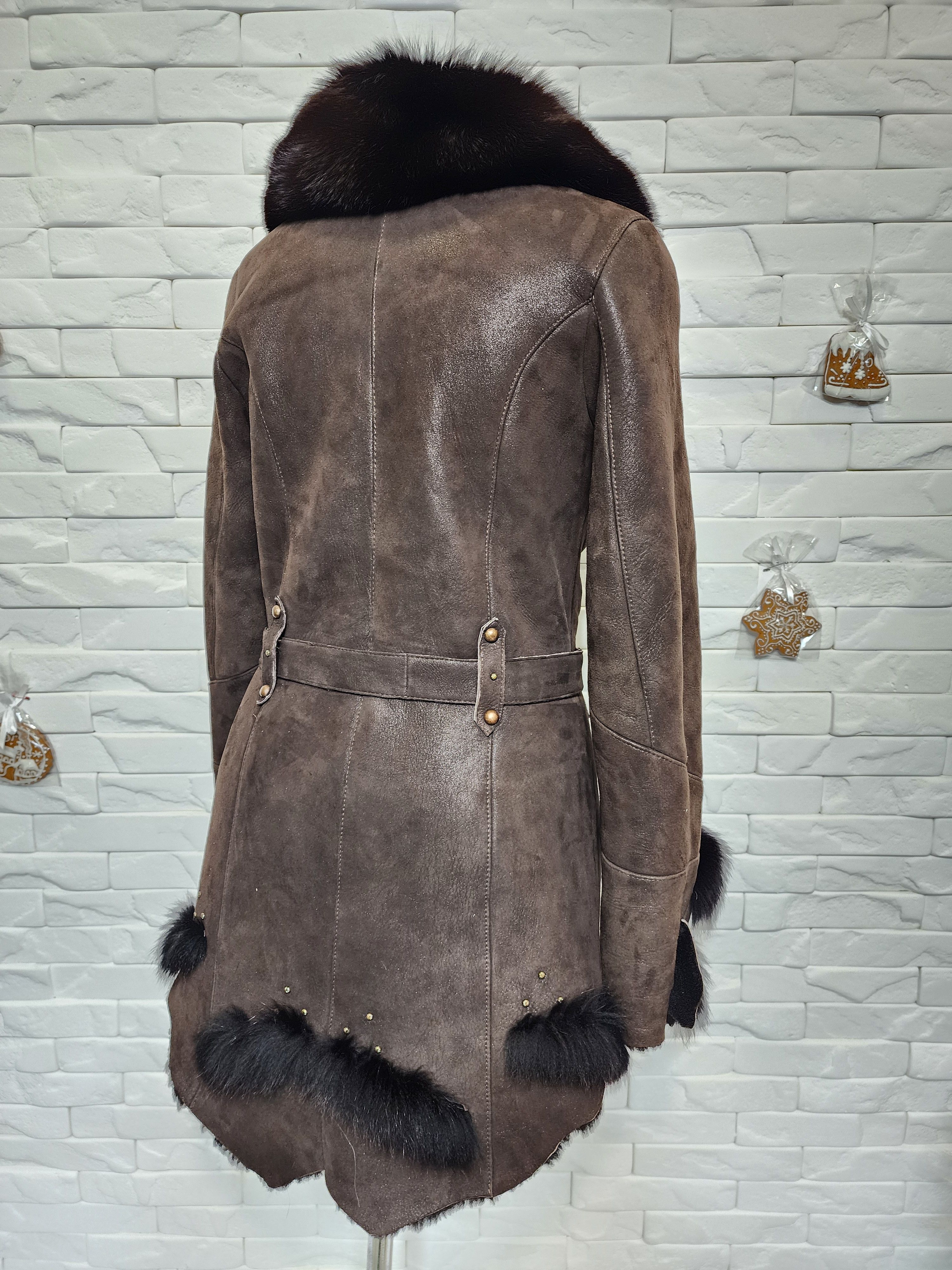 Furla Women's Brown Sheepskin Coat: Genuine Fur Collar Size M / US 6-8 / IT 42-44 - 5 Thumbnail