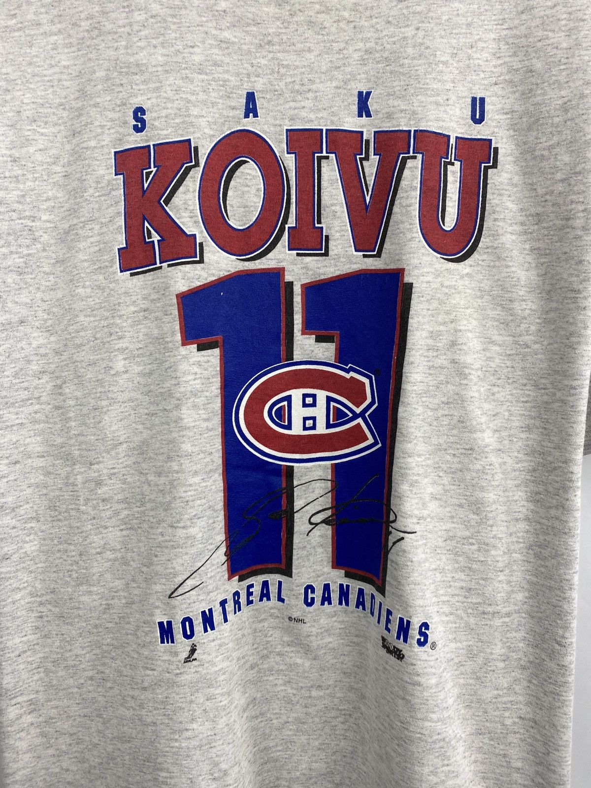 NHL 🇨🇦 Vintage 90s Saku Koivu Montreal Canadiens NHL T-Shirt Rare Size US XL / EU 56 / 4 - 4 Thumbnail