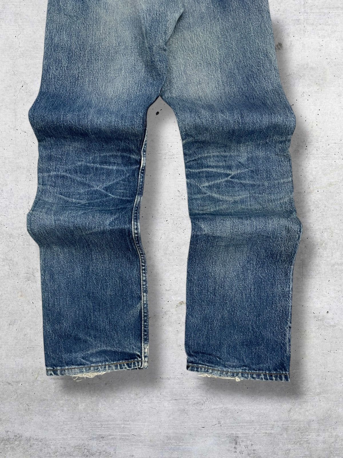 Levi's Vintage Clothing VINTAGE 501 LEVIS USA DESIGNER 90S RIPPED WHISKERING DENIM Size US 28 / EU 44 - 10 Thumbnail