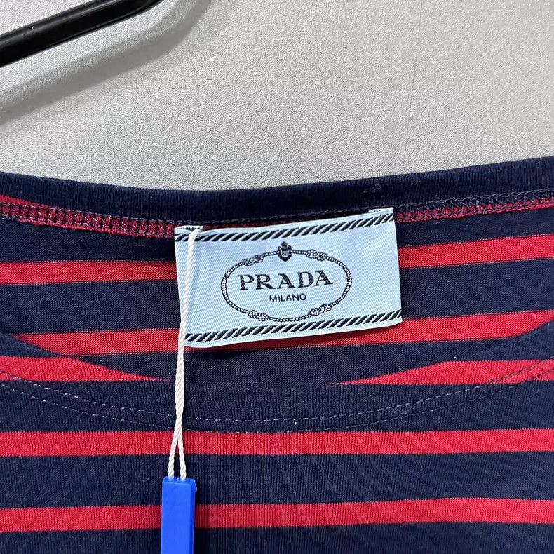 Prada Prada Triangle striped long sleeves 2502-Nextarrow Size US XS / EU 42 / 0 - 6 Thumbnail