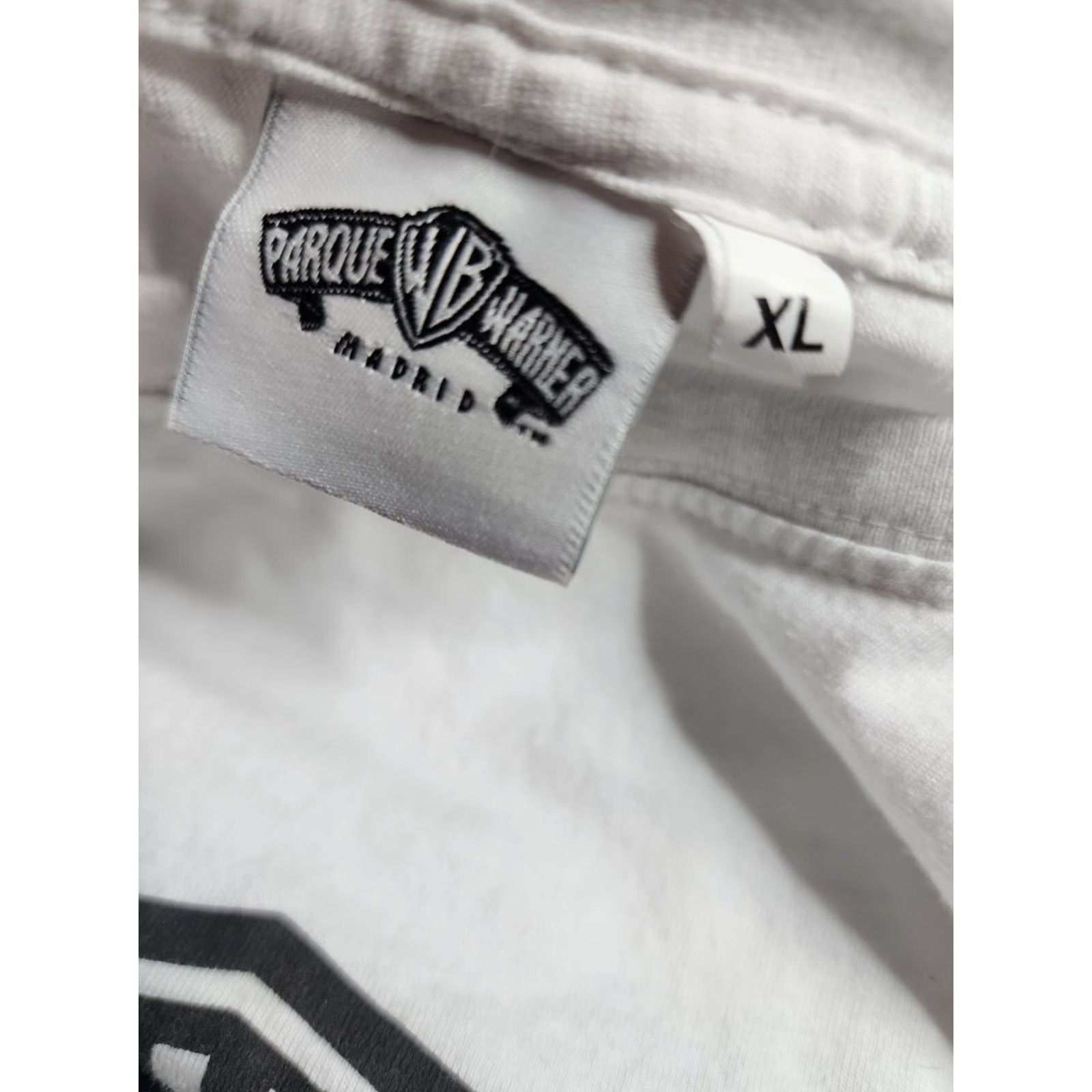 Vintage VINTAGE Parque Warner Bugs Bunny Logo T Shirt White XL Mens Size US XL / EU 56 / 4 - 5 Thumbnail