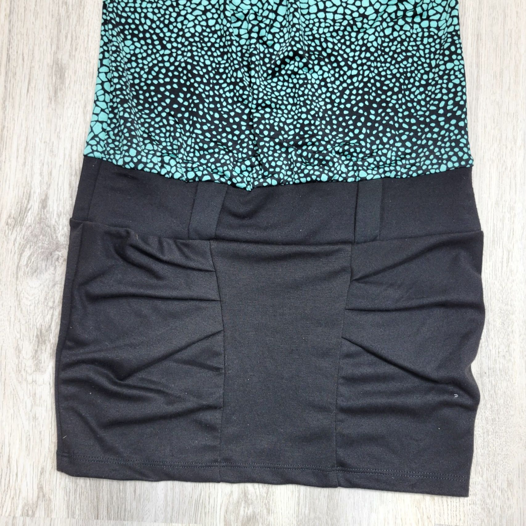 Vintage Fors Line Turquoise Black Bodycon Dress Embellished Collar Cocktail Sz 1 NWT Womens Short Sleeve Viscose Spandex Rhinestone Pleated Size XS / US 0-2 / IT 36-38 - 6 Thumbnail