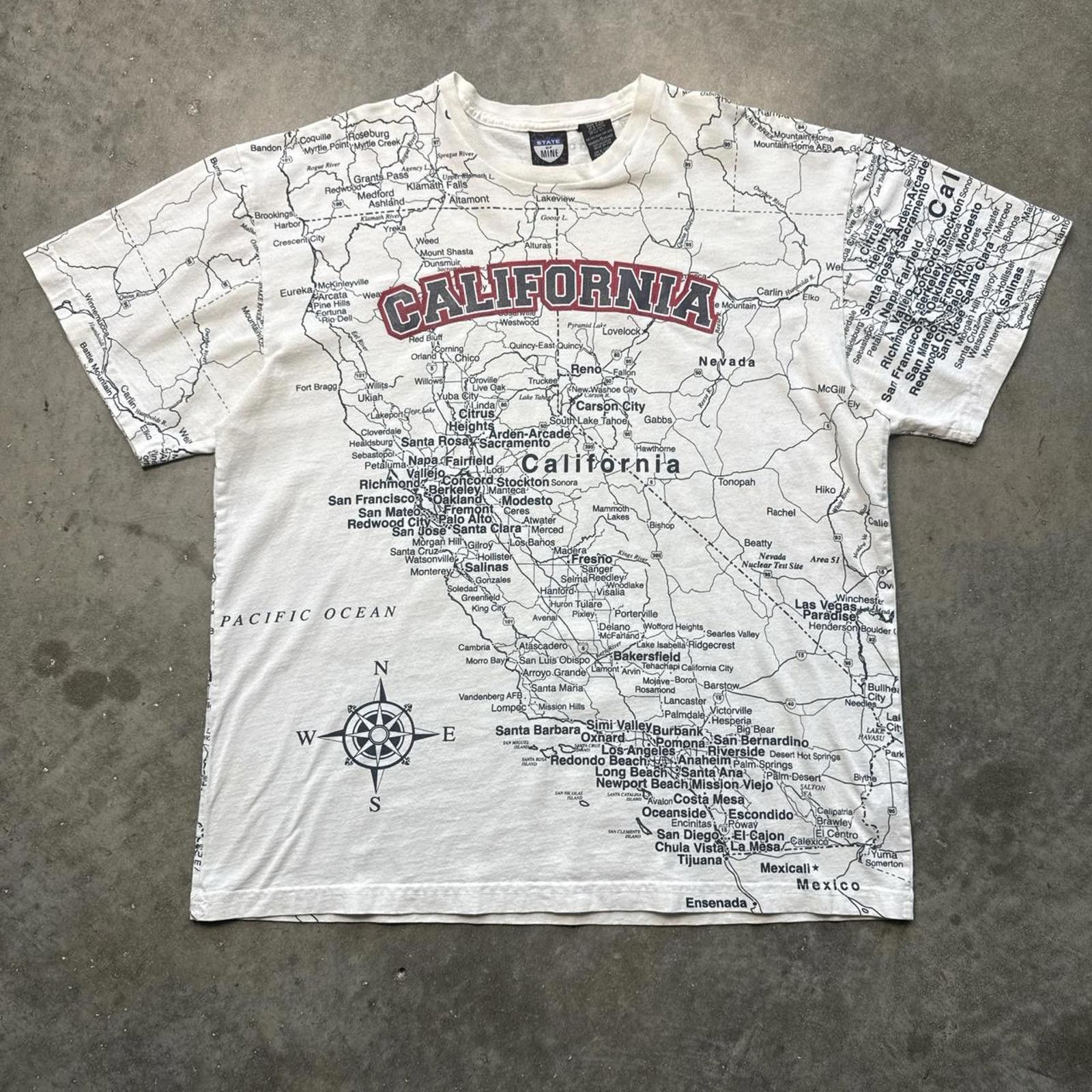 Other California Map Vintage All Over Print Graphic T-Shirt Size US L / EU 52-54 / 3 - 1 Thumbnail