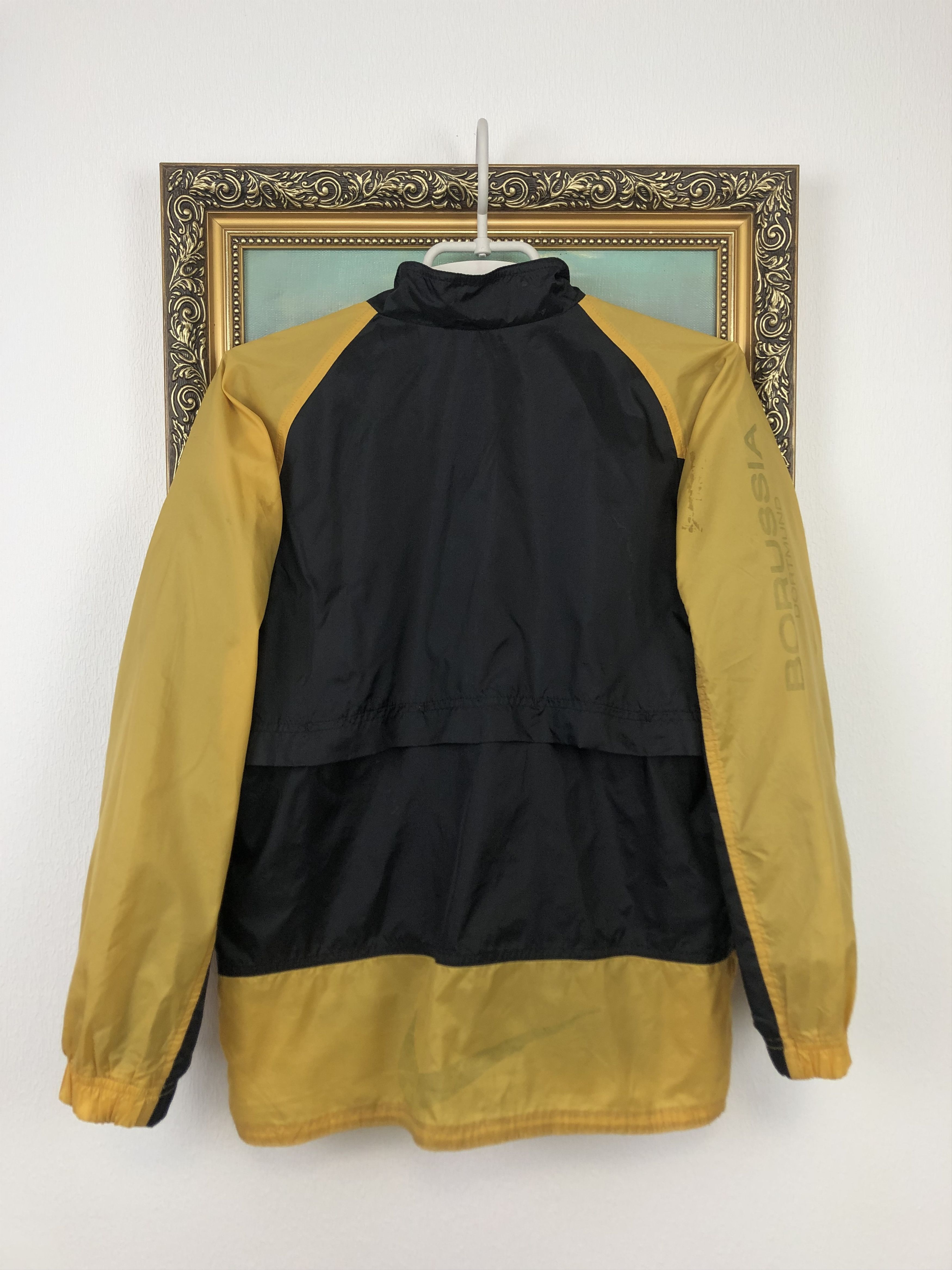 Nike Vintage Nike Borussia Dortmund Football Windbreaker Soccer Size US XXS / EU 40 - 12 Thumbnail