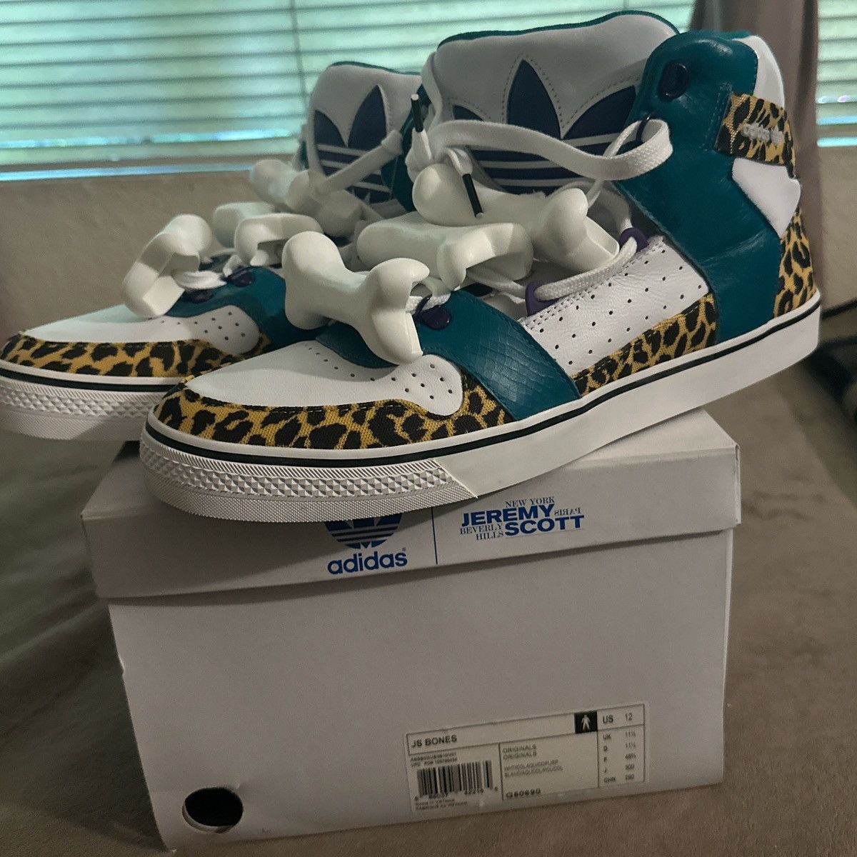 adidas gazelle silver green womens Adidas x Jeremy Scott Teddy Bear Flower Power Trainers