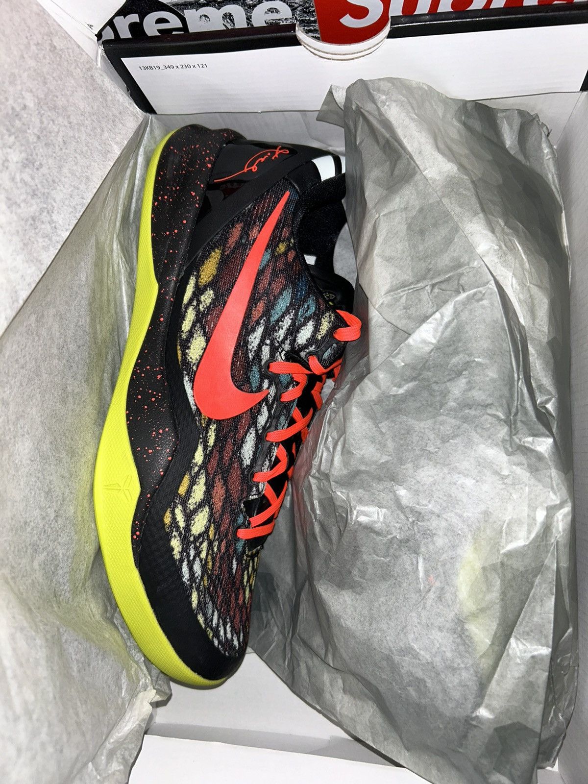 Nike Nike Kobe 8 GC 'Christmas' 555286-060 size 10 XDR WITH BOX Size US 10 / EU 43 - 13 Thumbnail