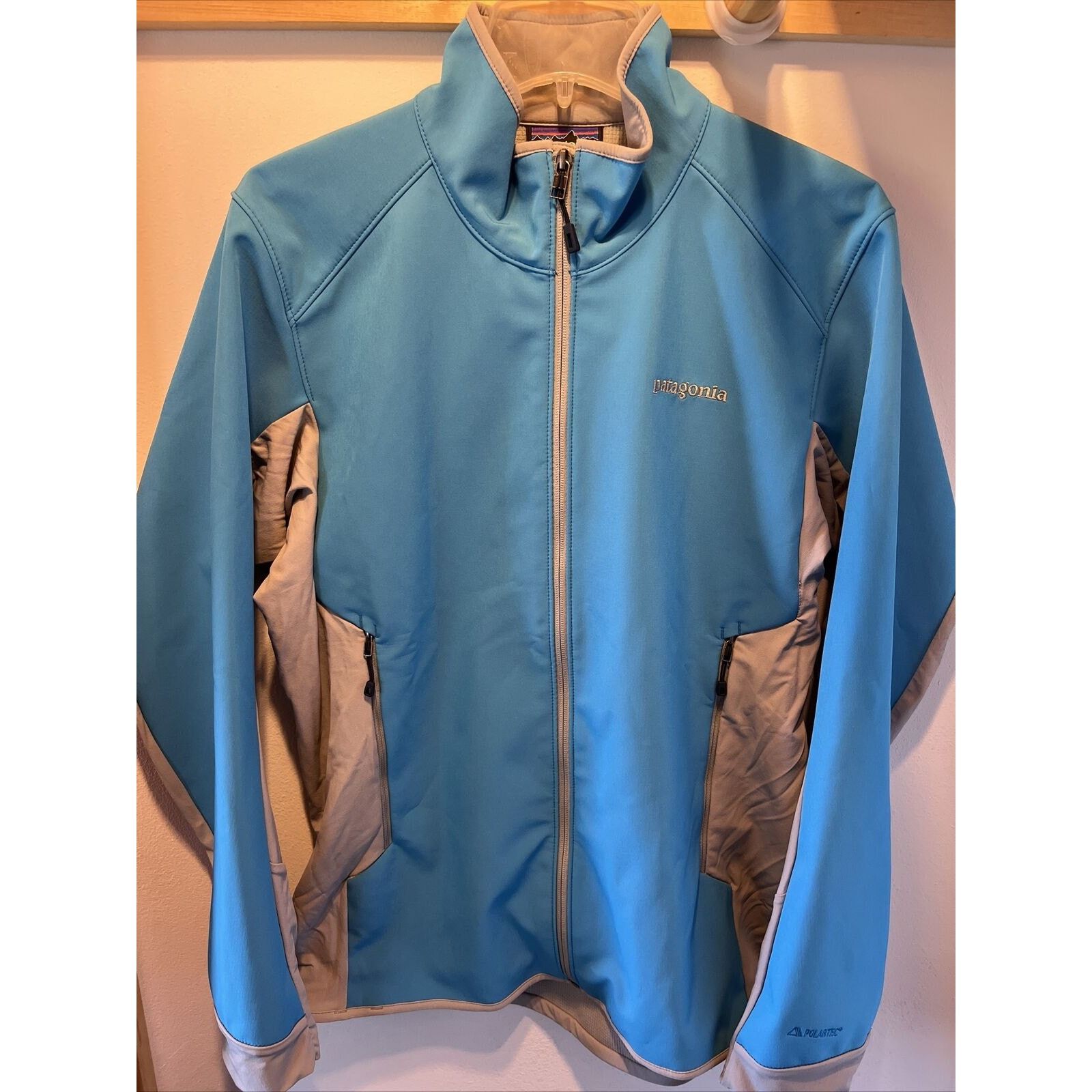 Patagonia Patagonia women's M blue polartec polyester softshell jacket Size M / US 6-8 / IT 42-44 - 2 Thumbnail