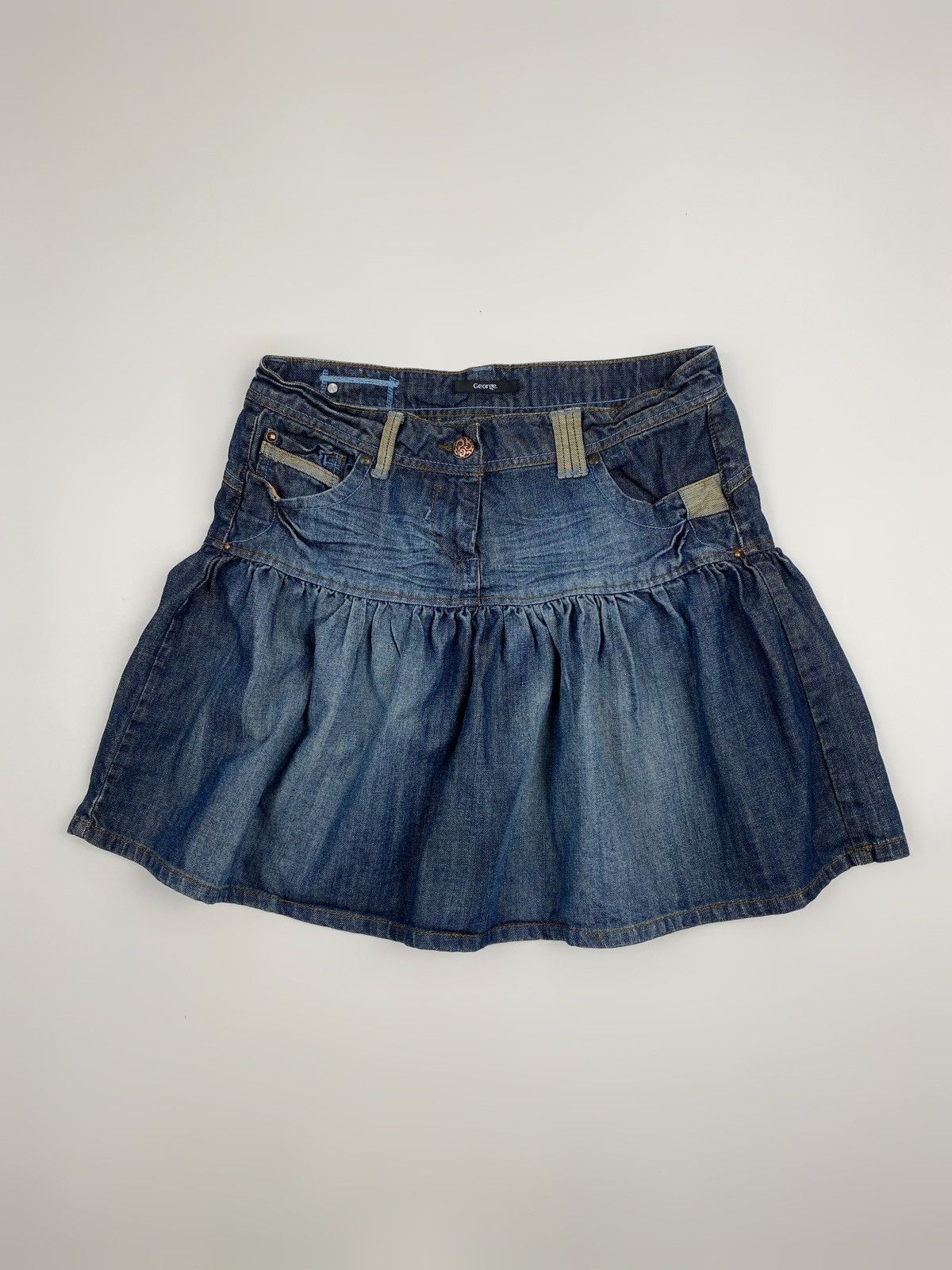 Vintage Y2K George Washed Denim Ruched Ruffle Mini Skirt Size 30" / US 8 / IT 44 - 1 Thumbnail