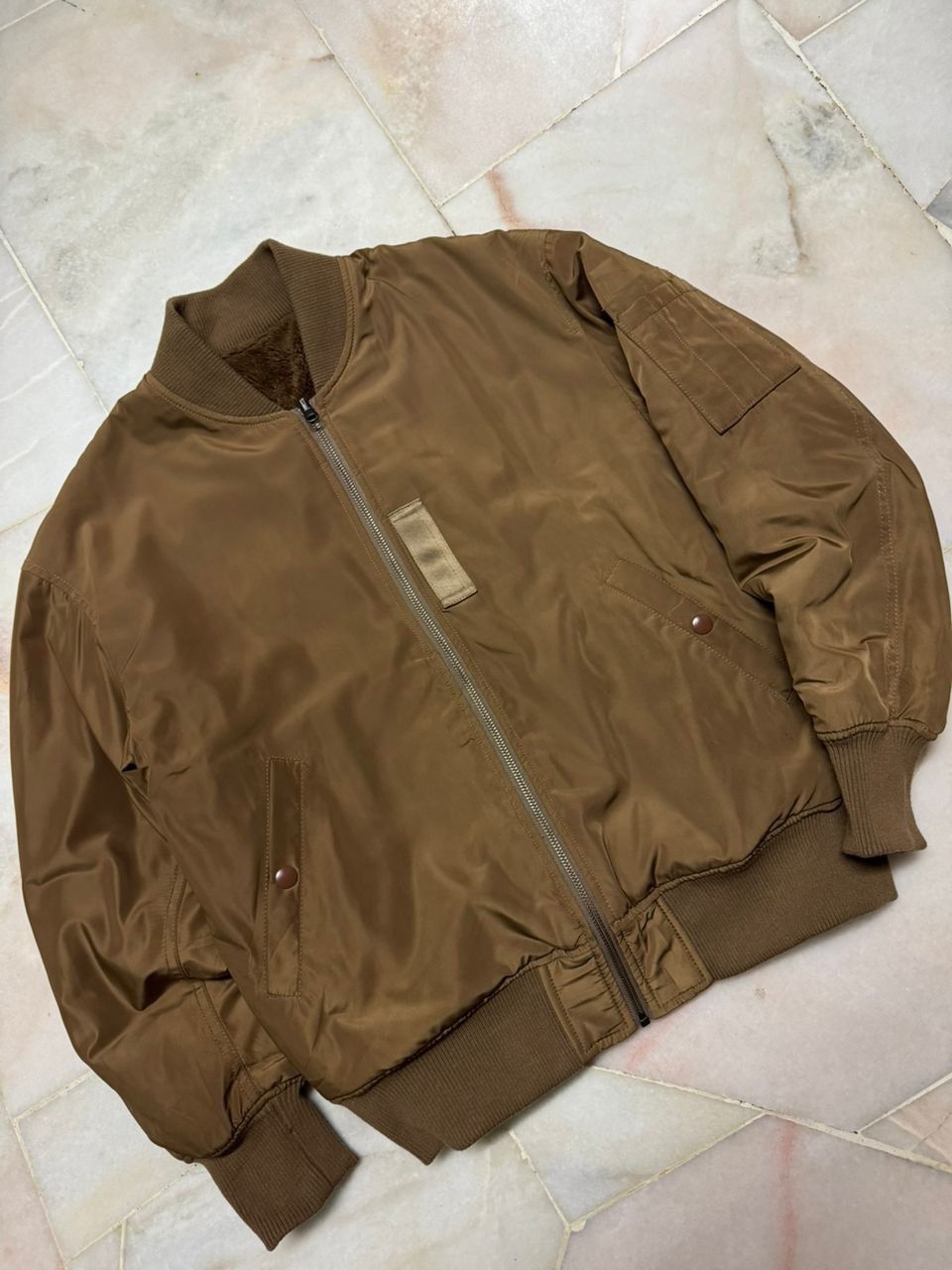 GU × Undercover REVERSIBLE GU LIKE NEW SHERPA BOMBER TRAVIS SCOTT COLOR Size US S / EU 44-46 / 1 - 8 Thumbnail