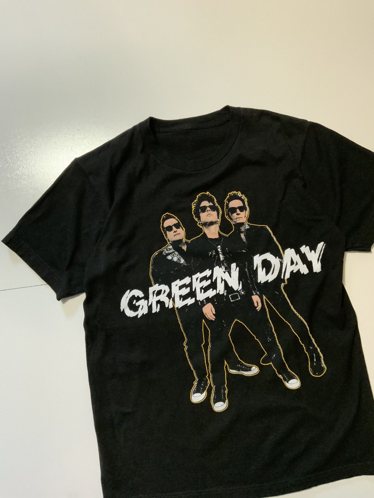 Band Tees Green Day Hella Mega Tour 2021 Rock Band Graphic T-Shirt Size US S / EU 44-46 / 1 - 3 Thumbnail
