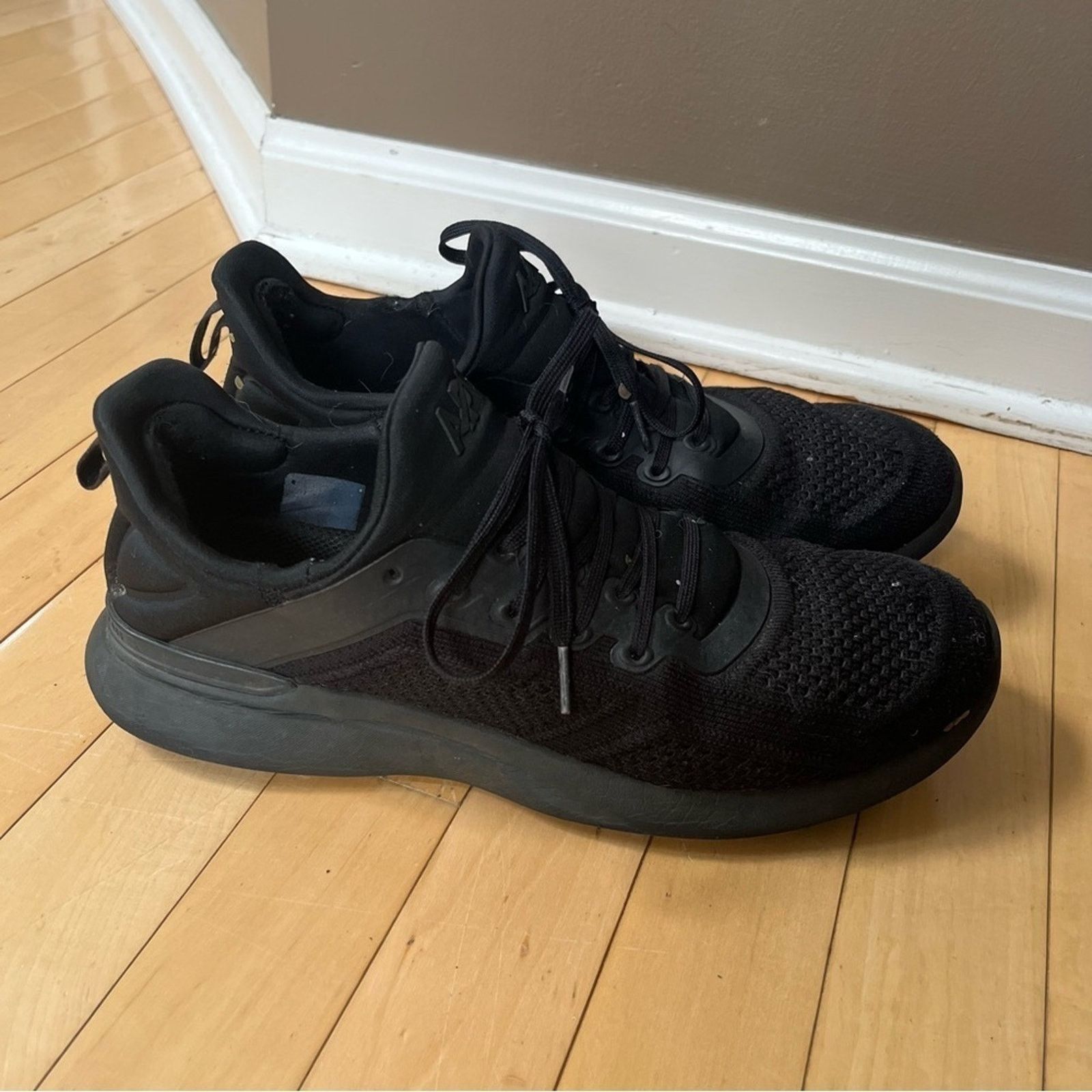APL APL Techloom Tracer Running Shoes size 10 Black Athletic Size US 10 / IT 40 - 4 Thumbnail
