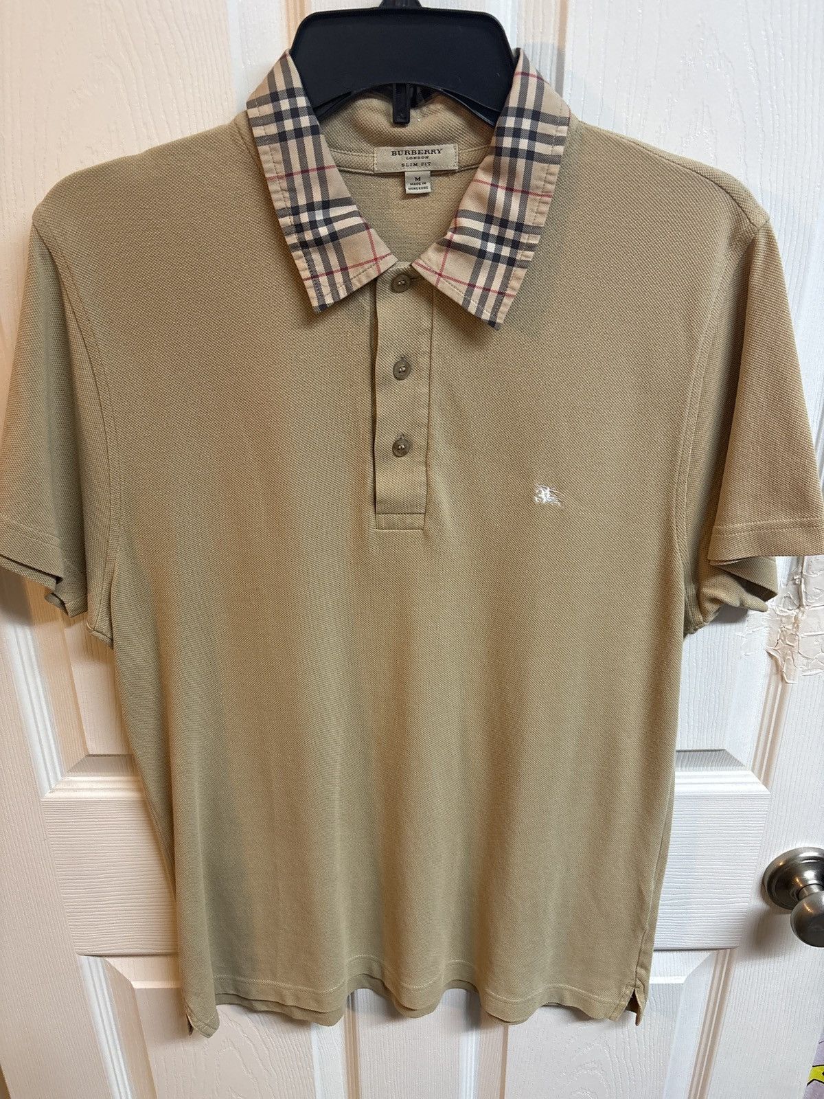 Burberry Burberry polo barely used for sale Size US M / EU 48-50 / 2 - 1 Thumbnail