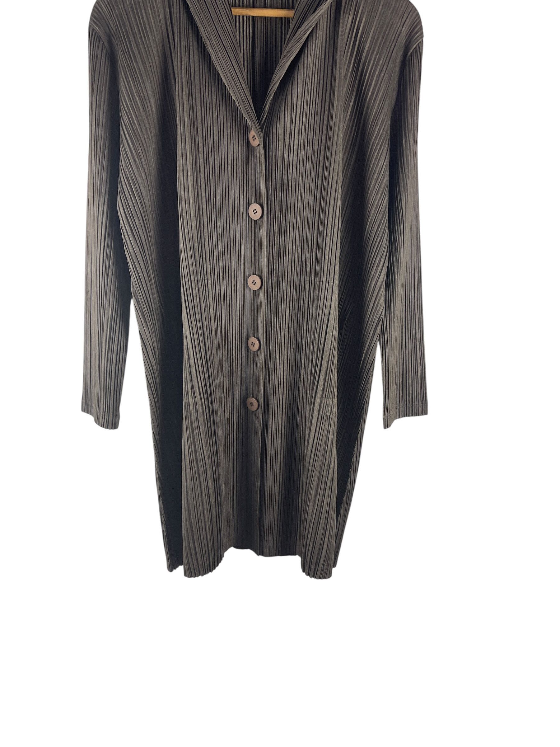 Pleats Please Issey Miyake Pleats Please Issey Miyake Button Front Pleated Cardigan Size US L / EU 52-54 / 3 - 11 Thumbnail