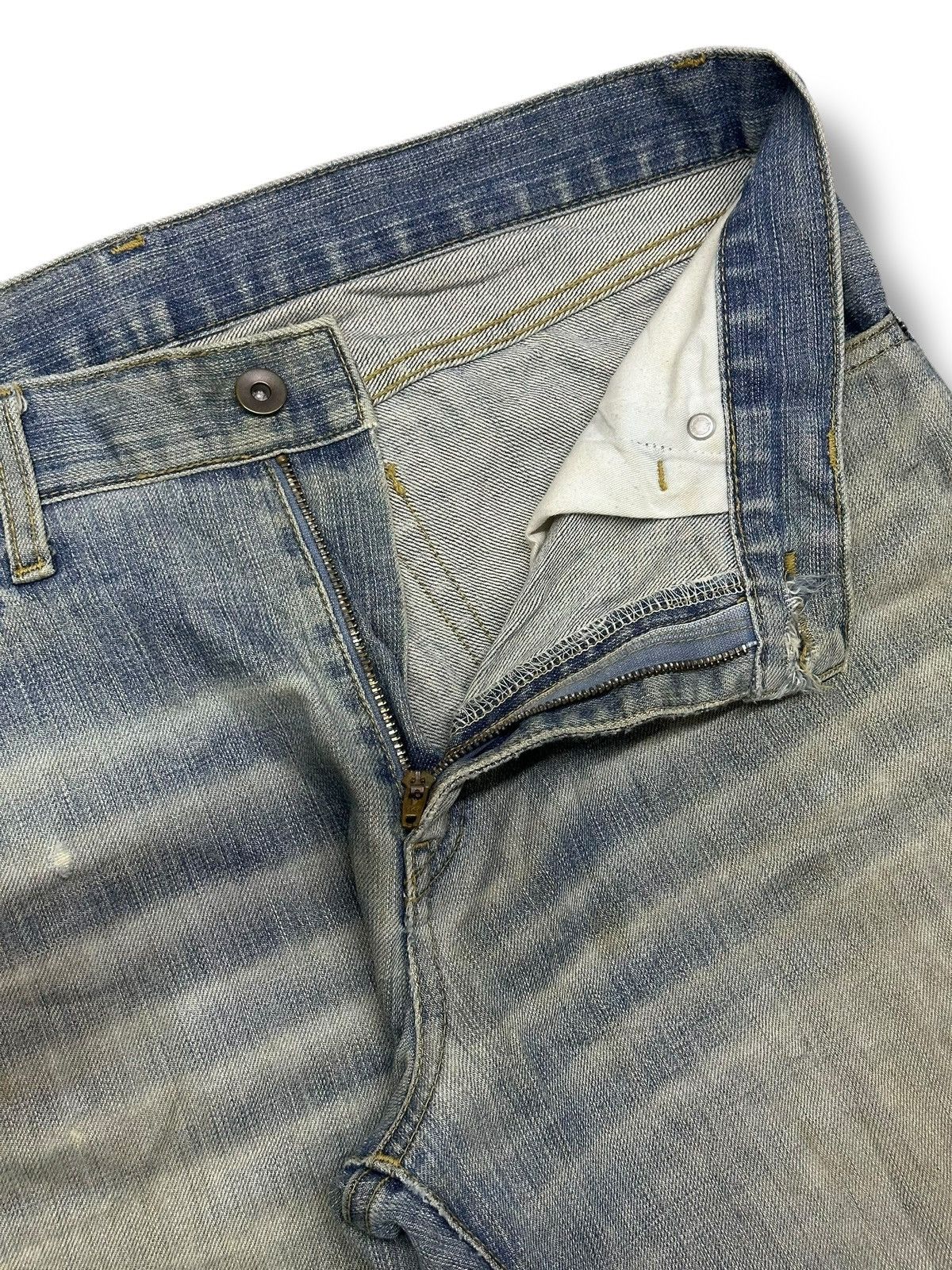 Uniqlo Uniqlo Distressed Japan Denim Straight Leg Jeans Faded Wash Size US 33 - 9 Thumbnail