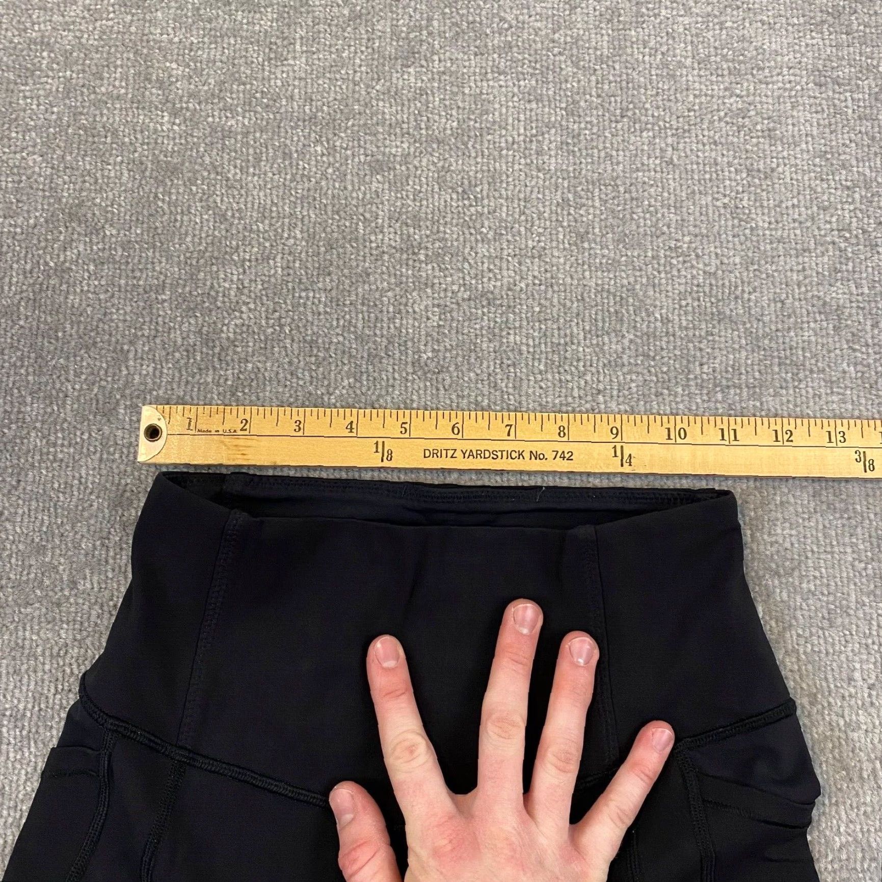 Lululemon Lululemon Leggings Womens 4 Black Mid-Rise 23.5" Cropped Capri Workout Athletic Size 27" / US 4 / IT 40 - 5 Thumbnail