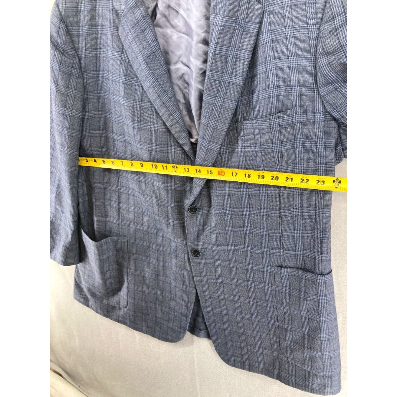 Vintage Hickey Freeman Blazer Mens 46R Plaid Wool Single-Breasted Two-Button Notch Lapel 46 Chest Gray Vintage-Style Suit Jacket - Regular Fit Mens Size 46R - 2 Thumbnail
