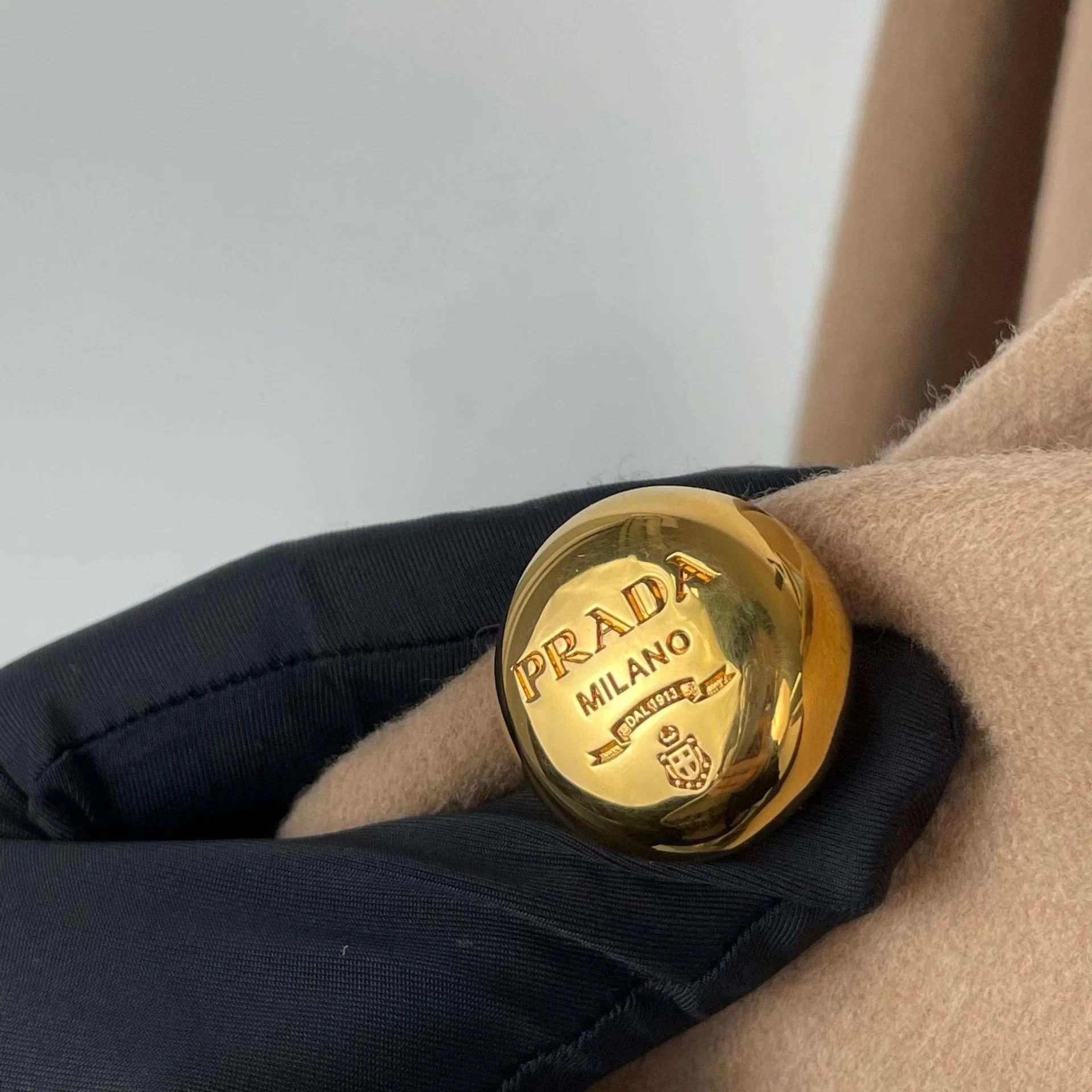 Prada Prada cashmere short coat 38 camel Size S / US 4 / IT 40 - 4 Thumbnail