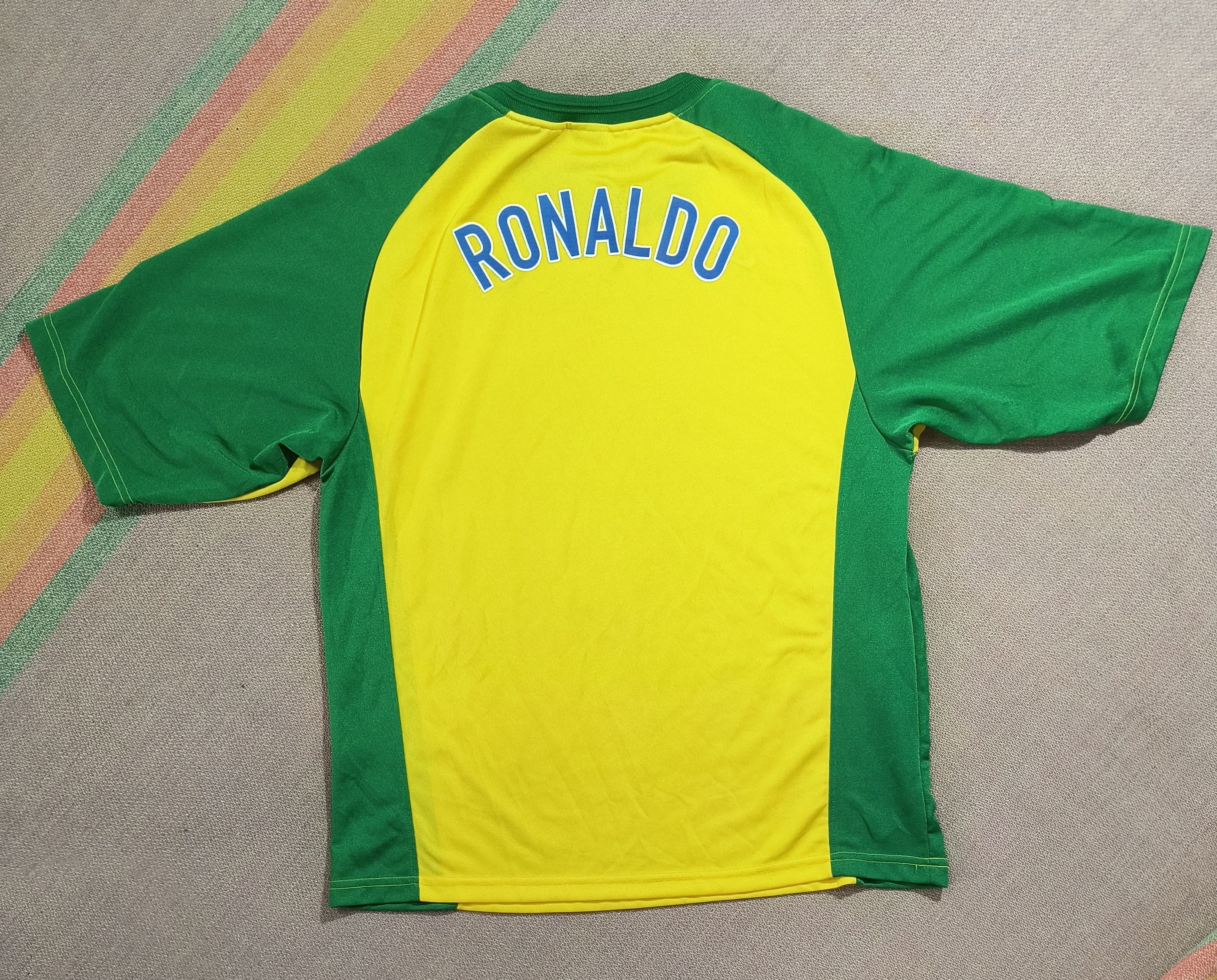 Nike Vintage Nike Ronaldo R9 World Cup 1998 training jersey Size US L / EU 52-54 / 3 - 6 Thumbnail