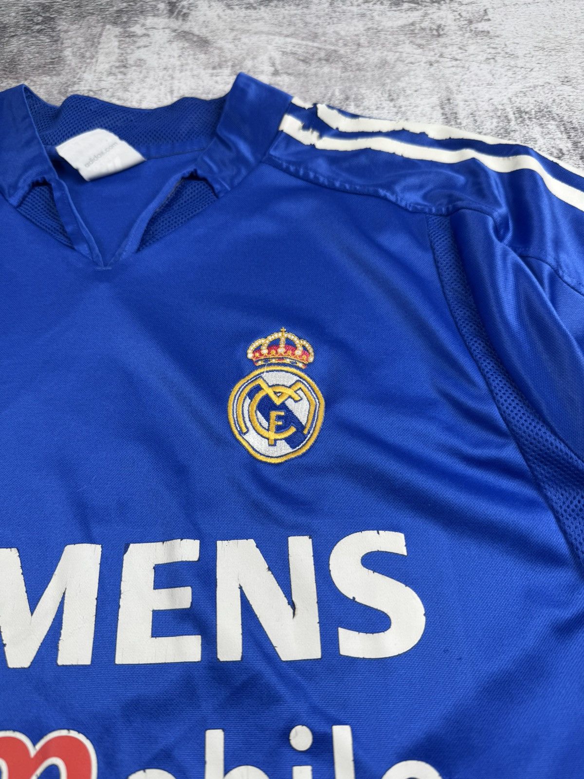 Adidas × Vintage Real Madrid 2004/2005 Adidas Third Kit 3 La Liga Jersey Blockcore T Shirt Tee Size US M / EU 48-50 / 2 - 9 Thumbnail