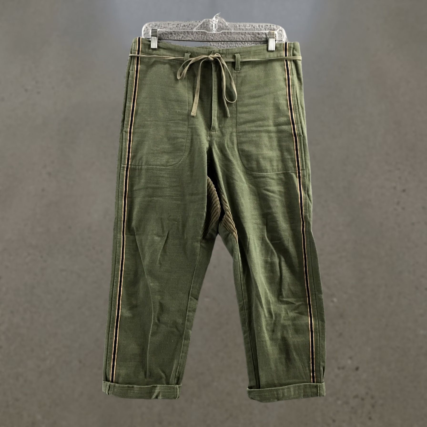 Elwood Elwood Capri Pants Womens 32 Green Drawstring Mid Rise Casual Zip Capri Pants Womens Regular Green Capri 32 XS-XL? Size 24" / US 00 / IT 34 - 1 Thumbnail